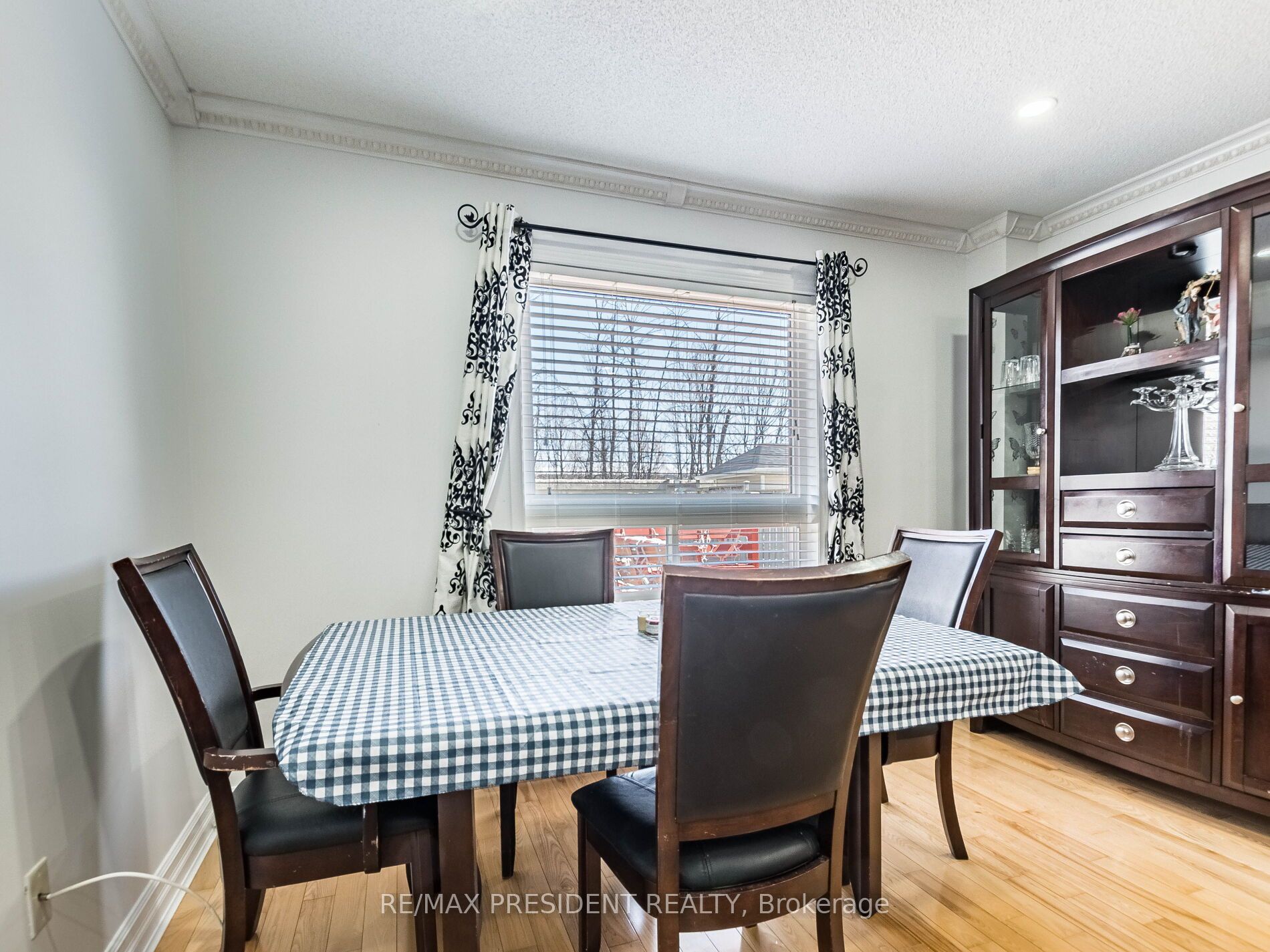 36 Prince Crescent Property Photo 5