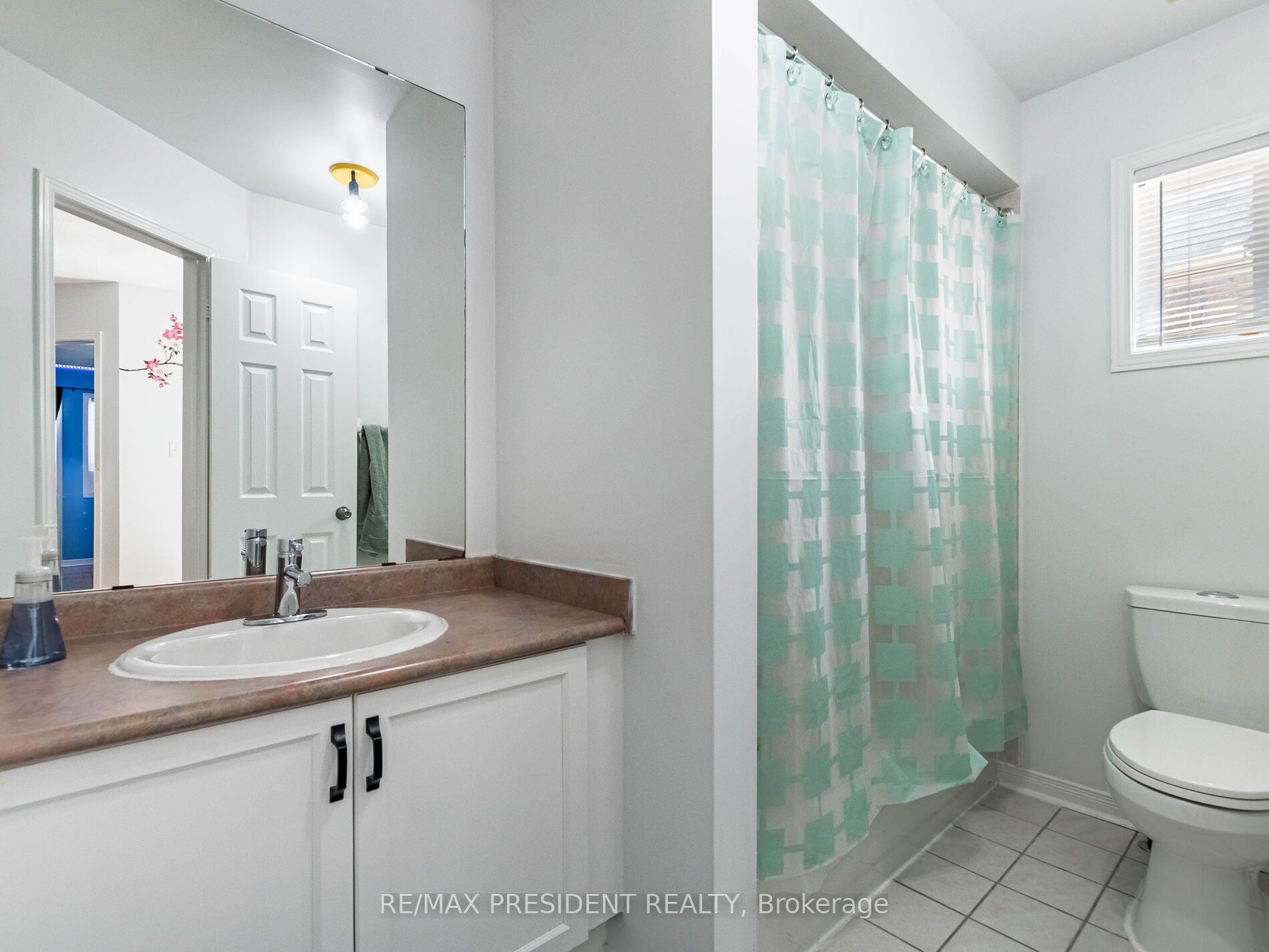 36 Prince Crescent Property Photo 24