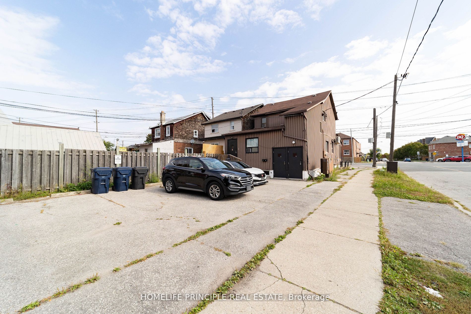 1608 Weston Road Property Photo 3