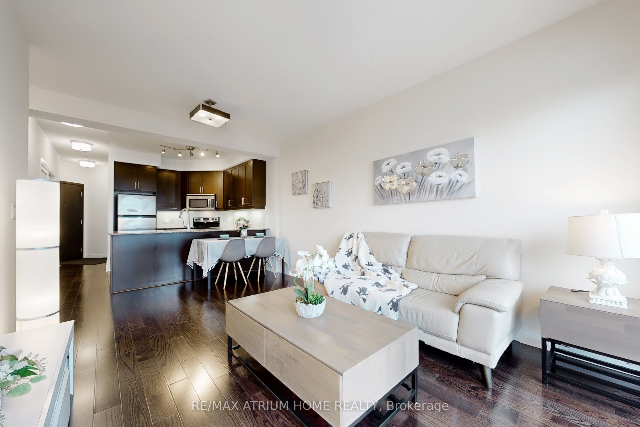 #1808 - 80 Absolute Avenue Property Photo 6