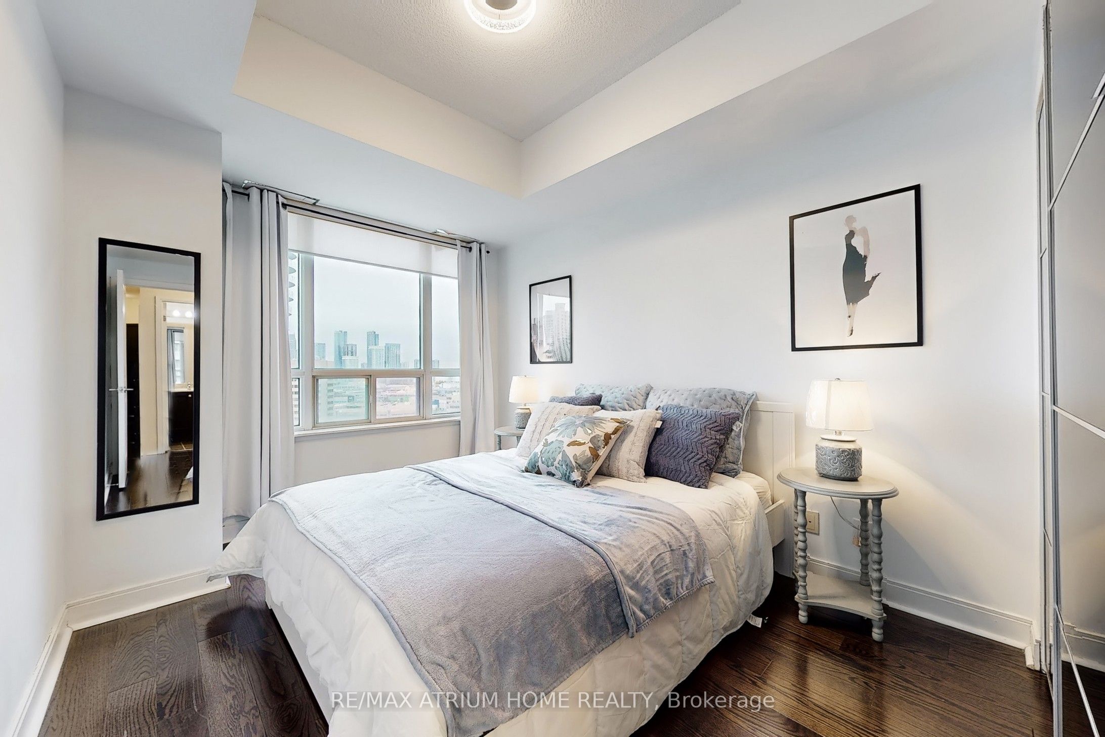 #1808 - 80 Absolute Avenue Property Photo 13