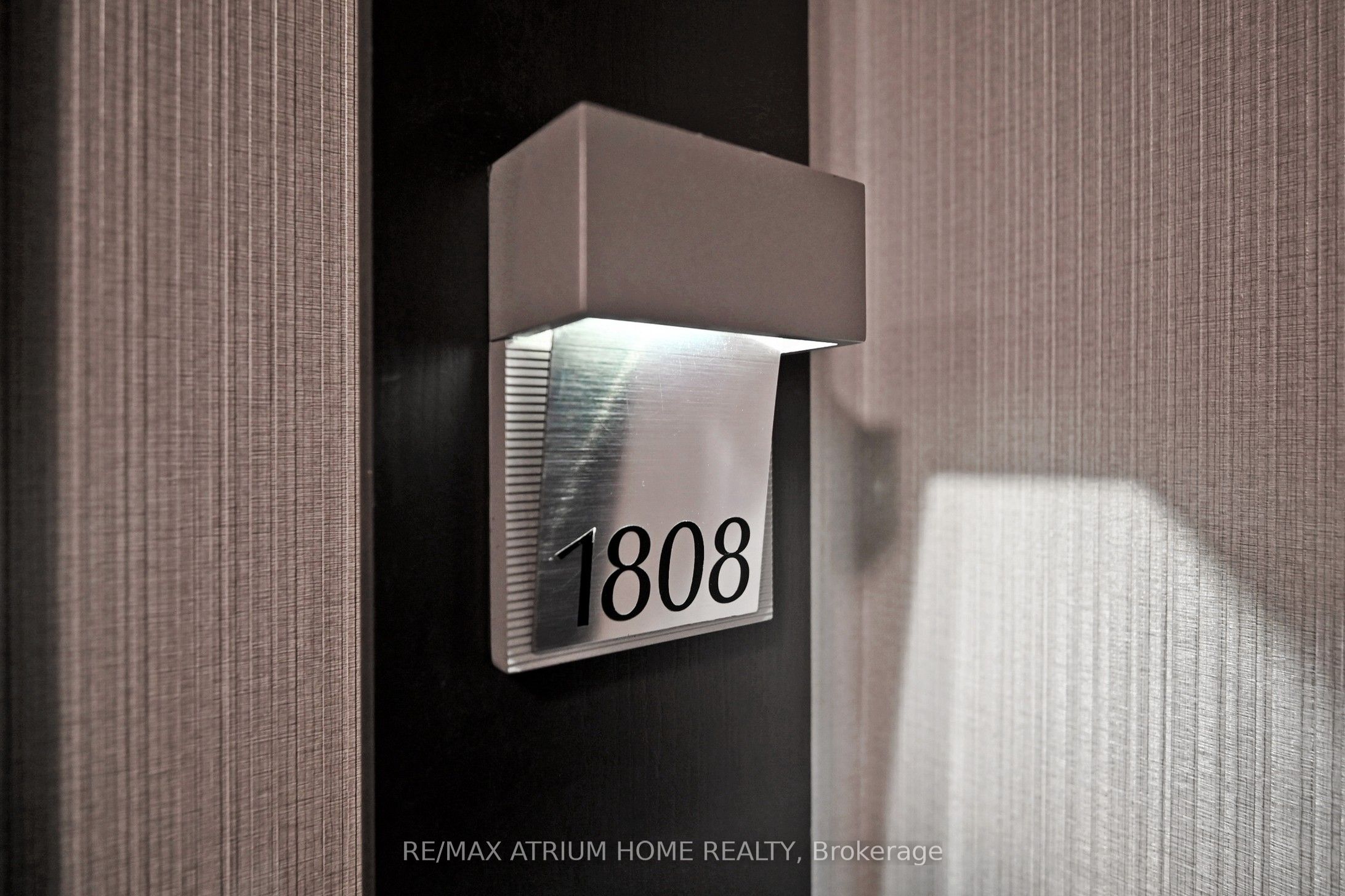 #1808 - 80 Absolute Avenue Property Photo 16