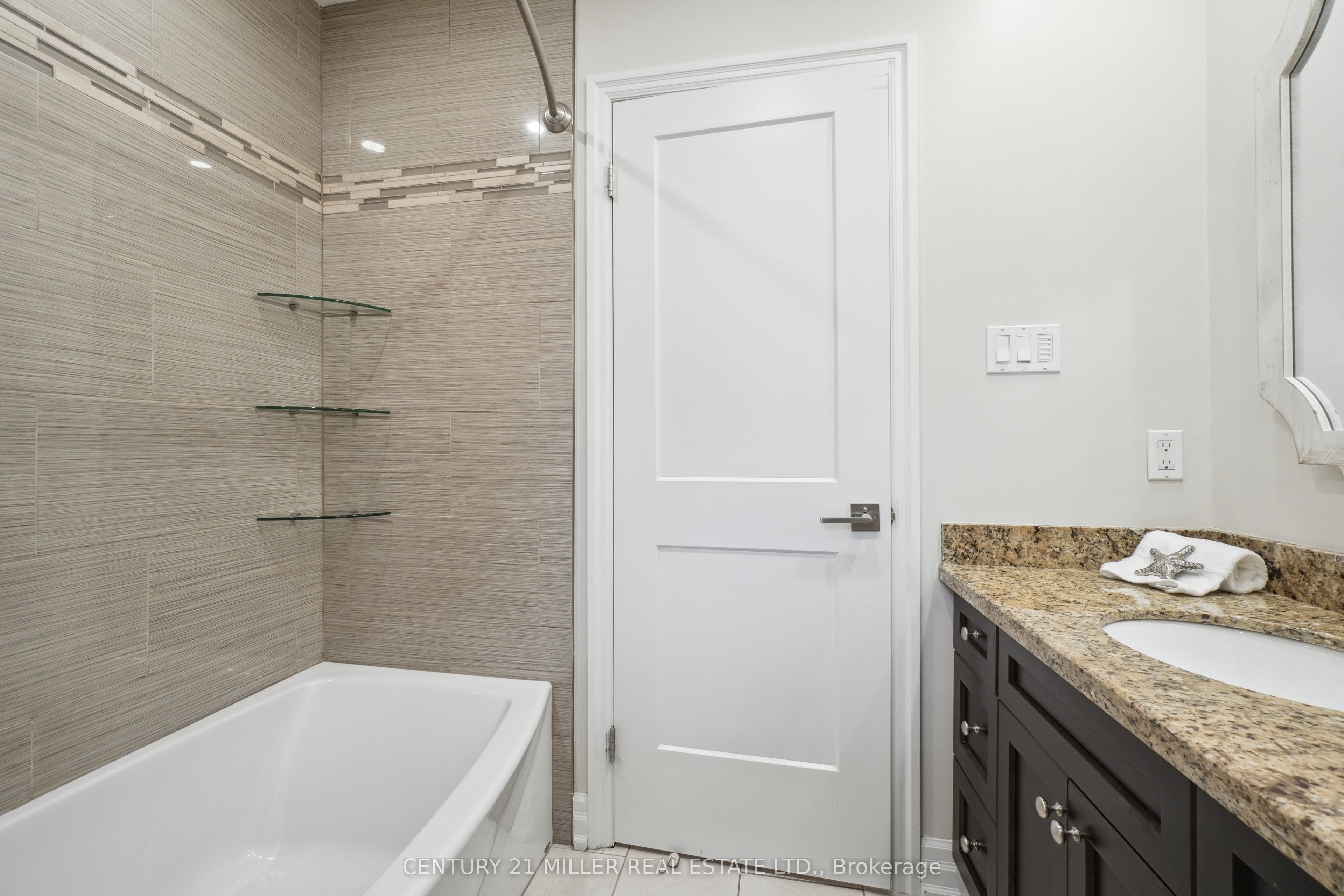 5115 Forest Grove Crescent Property Photo 34