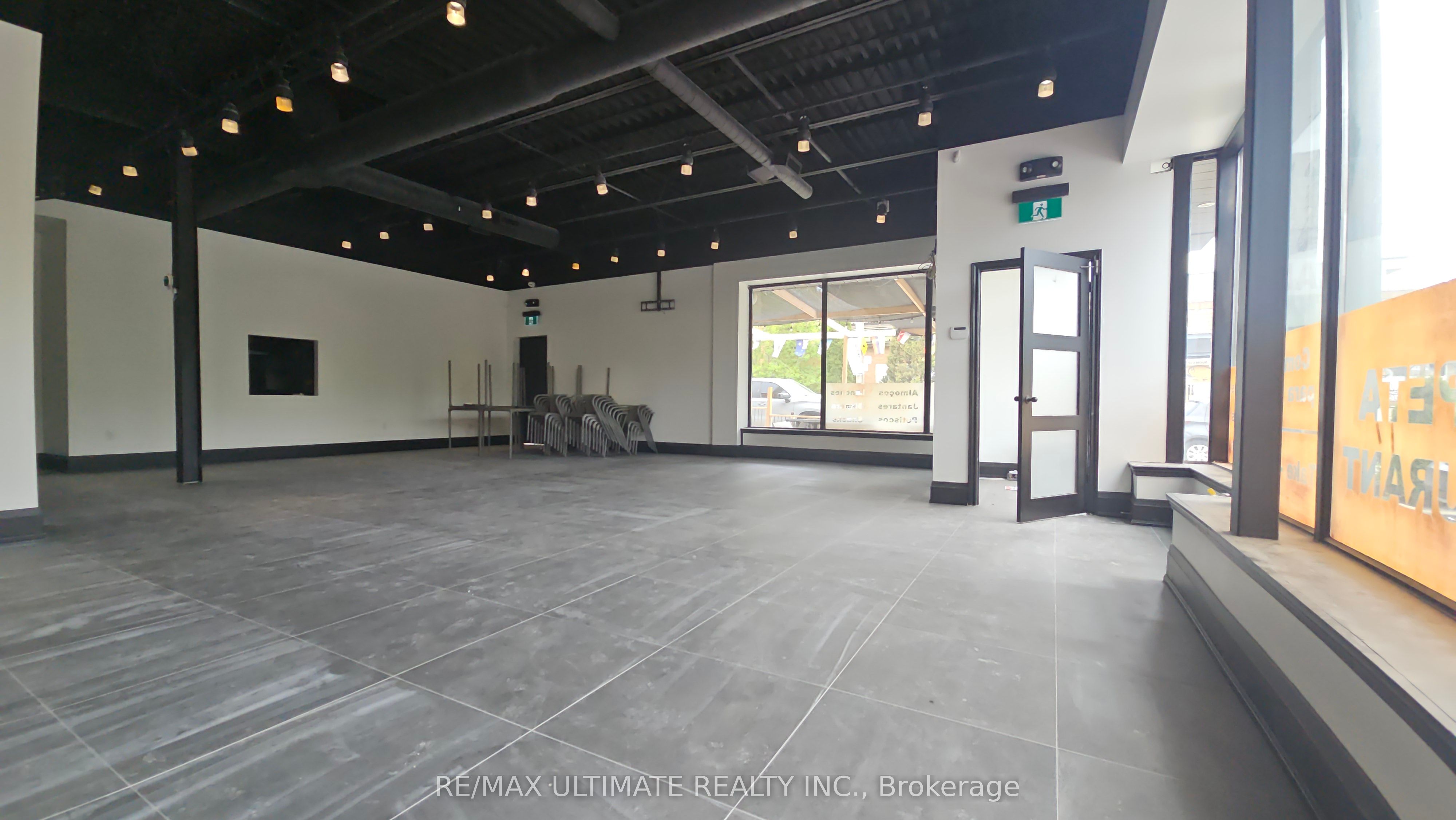 1480 St Clair Avenue Property Photo 8