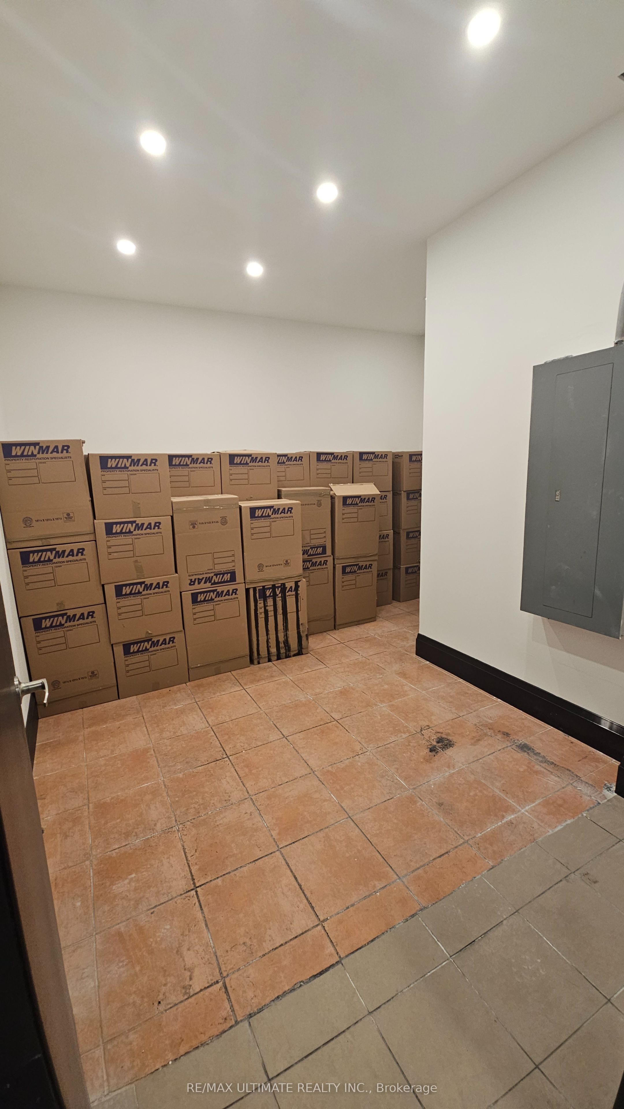1480 St Clair Avenue Property Photo 25