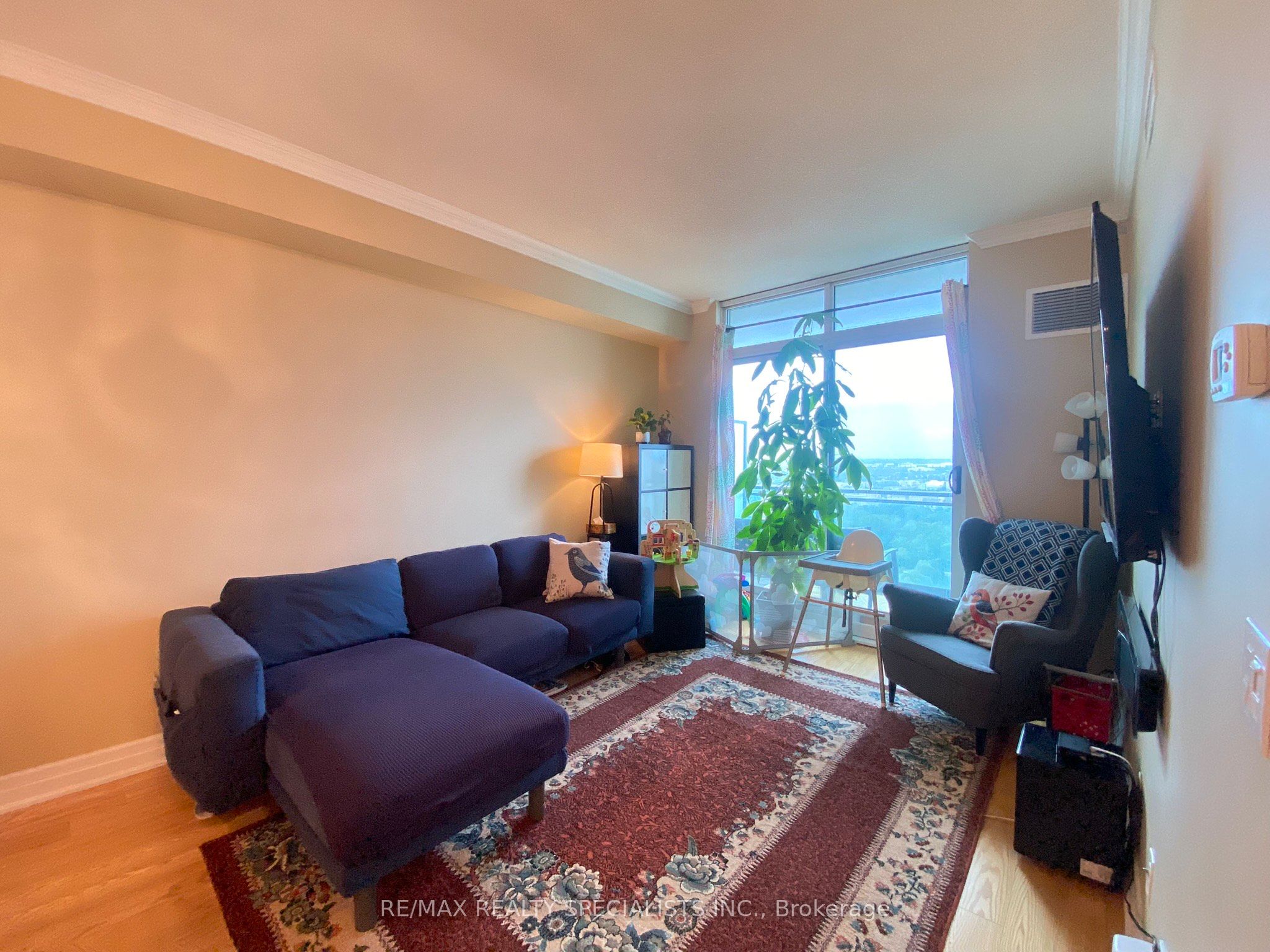 100 John Street 2307 Property Photo 6
