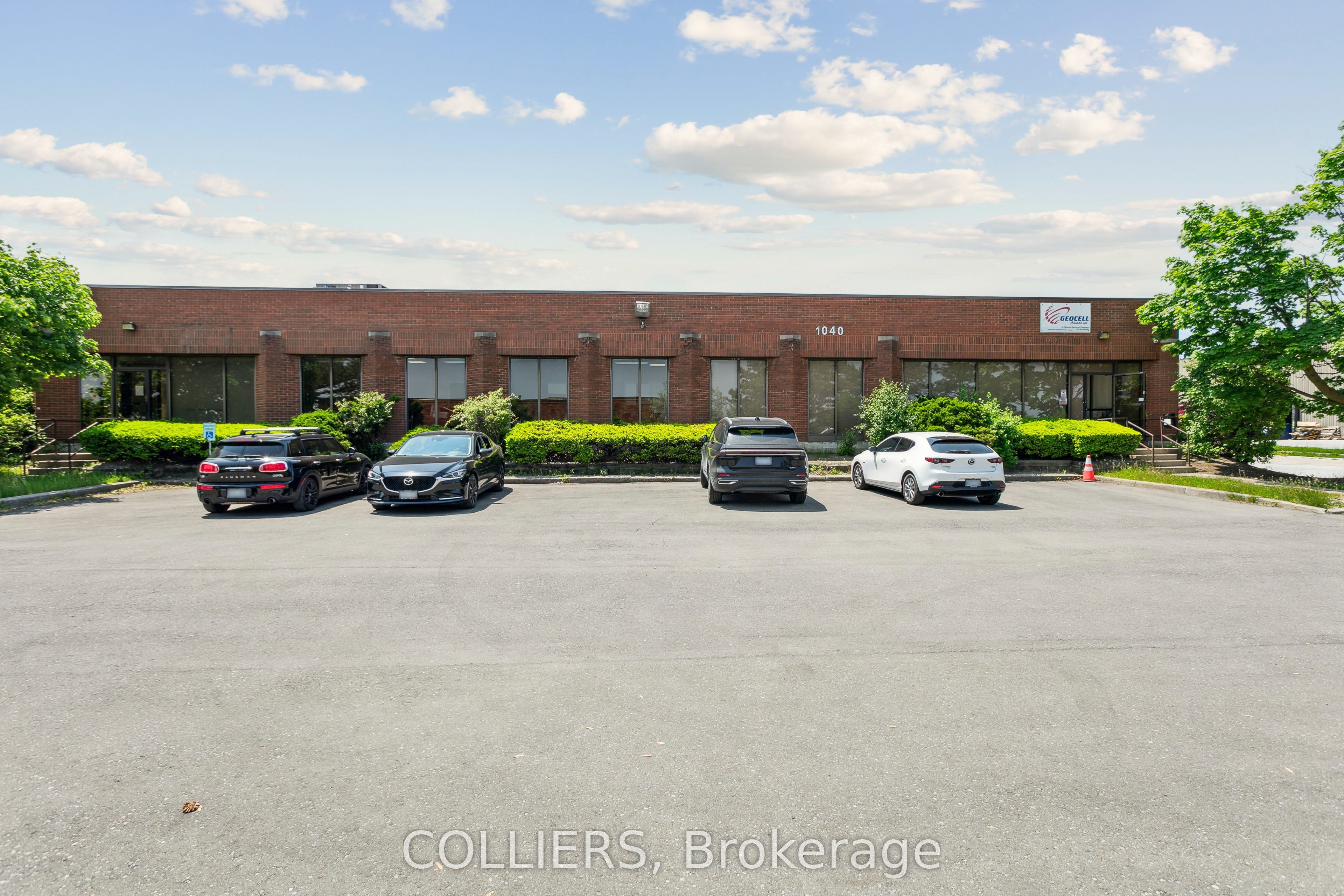 1040 Jayson Ct Property Photo 2