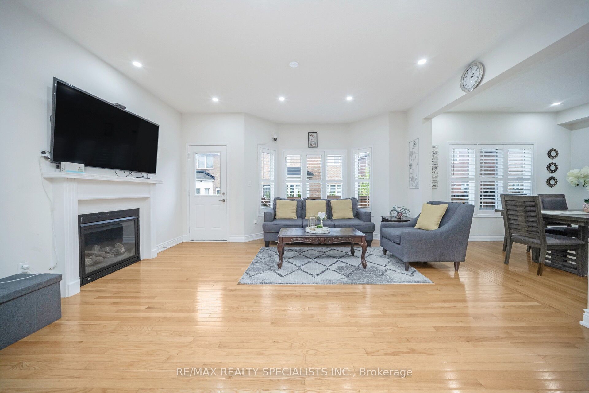 227 Valleyway Drive Property Photo 11