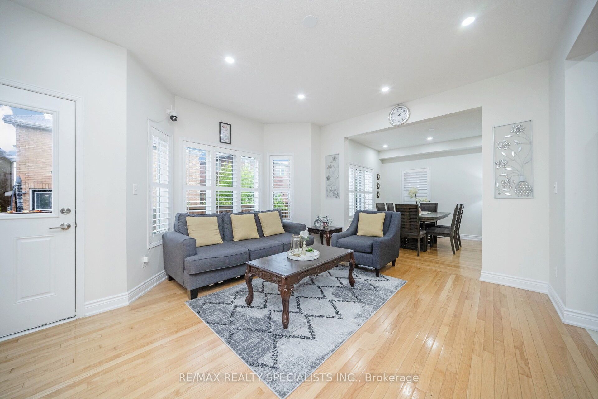 227 Valleyway Drive Property Photo 12