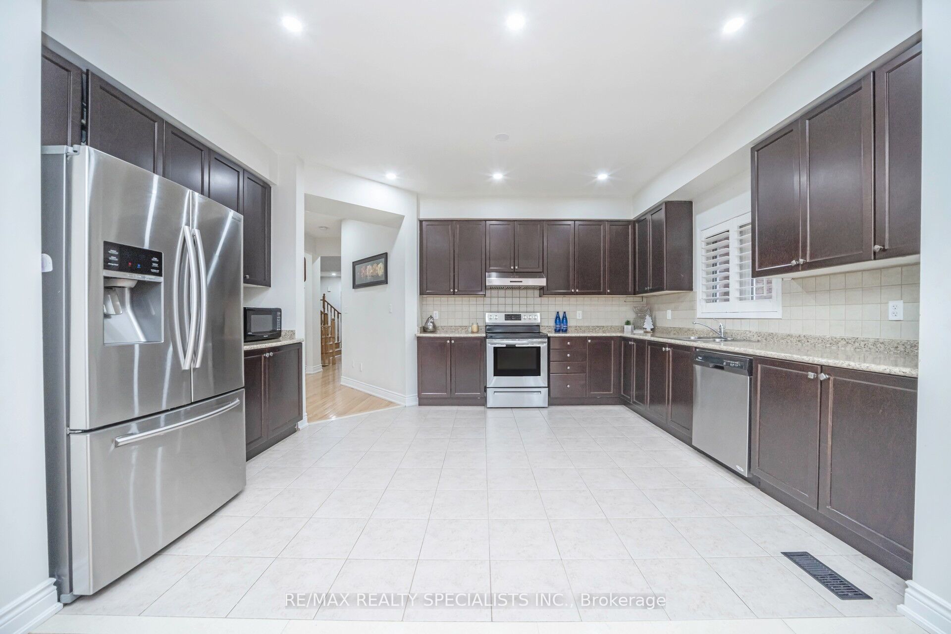 227 Valleyway Drive Property Photo 16