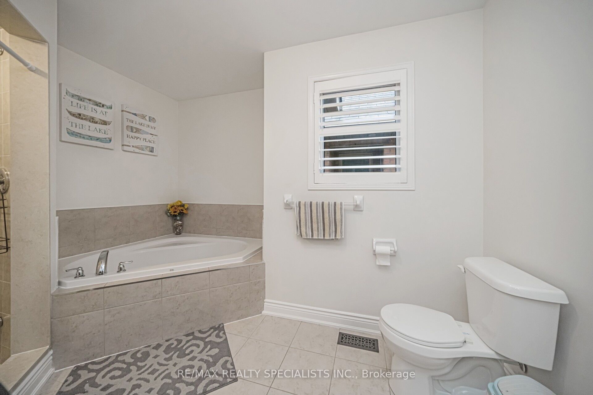 227 Valleyway Drive Property Photo 26