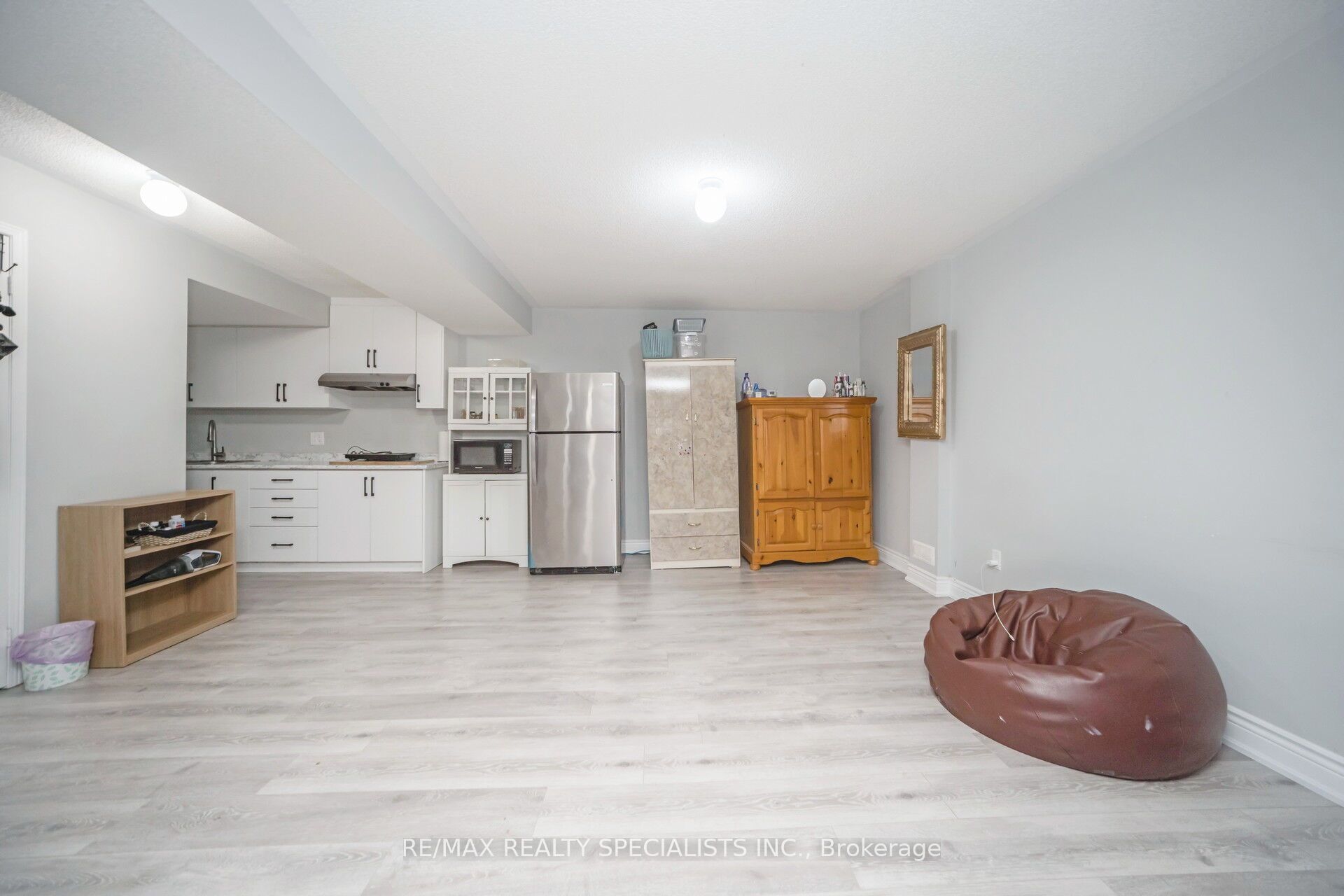 227 Valleyway Drive Property Photo 37