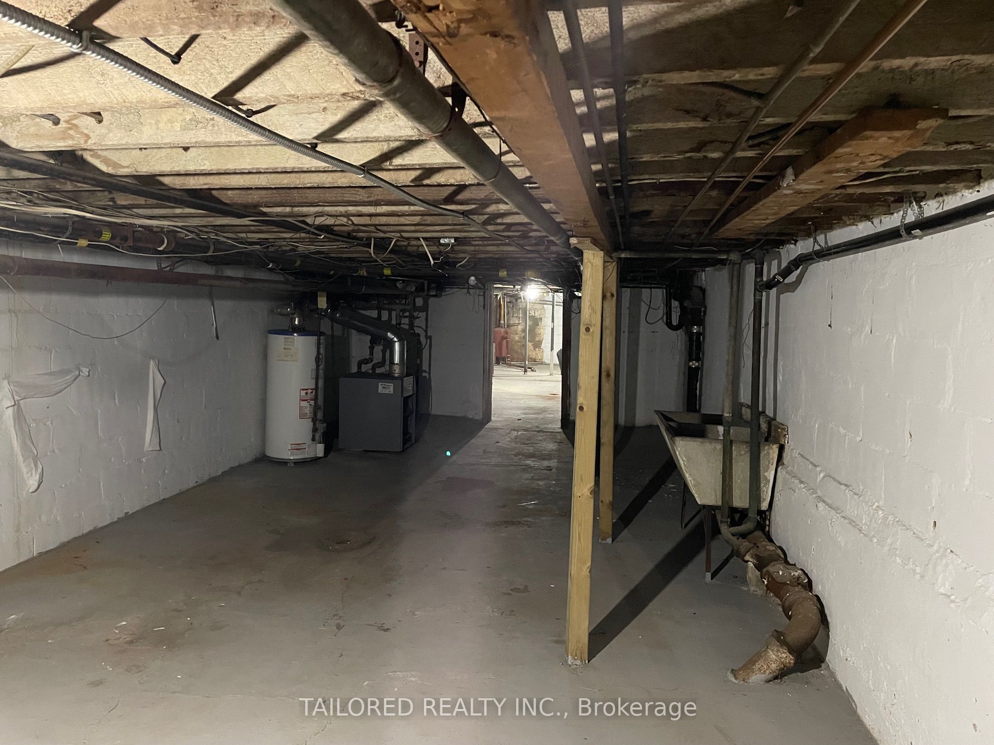 2850 -2852 Dufferin Street Property Photo 5