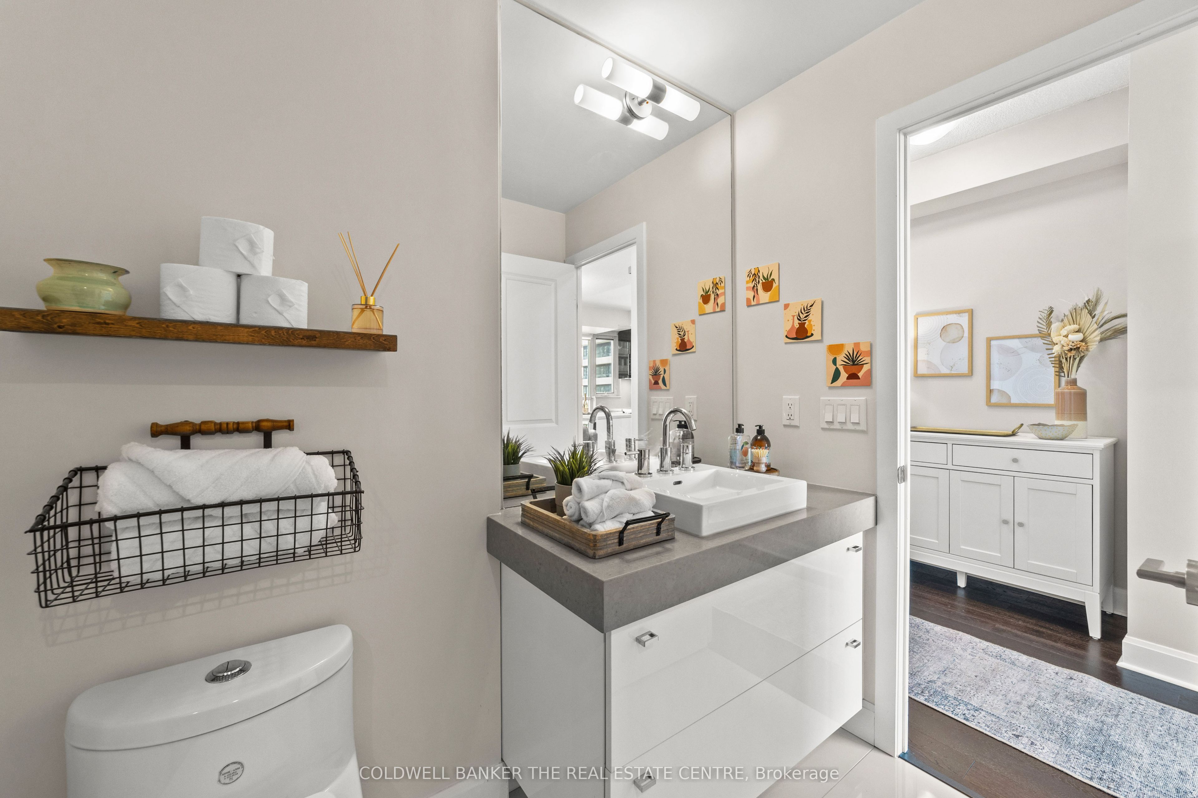 #1611 - 33 Shore Breeze Drive Property Photo 3
