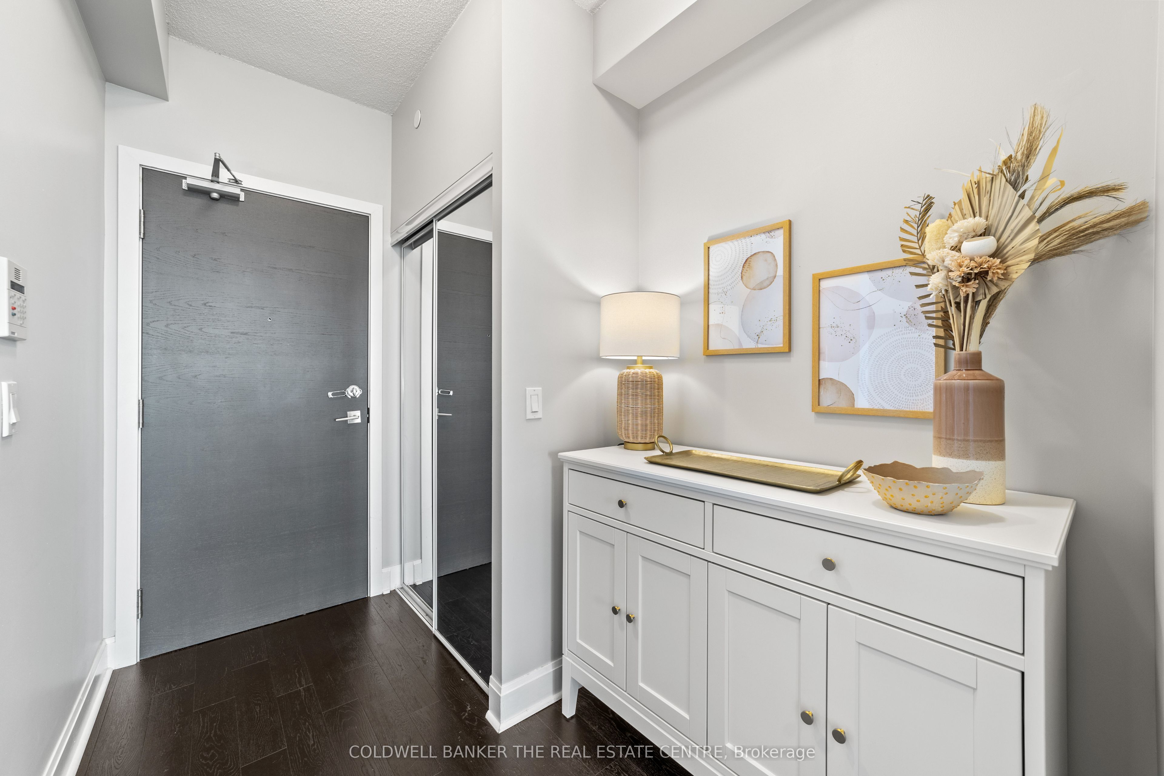 #1611 - 33 Shore Breeze Drive Property Photo 12