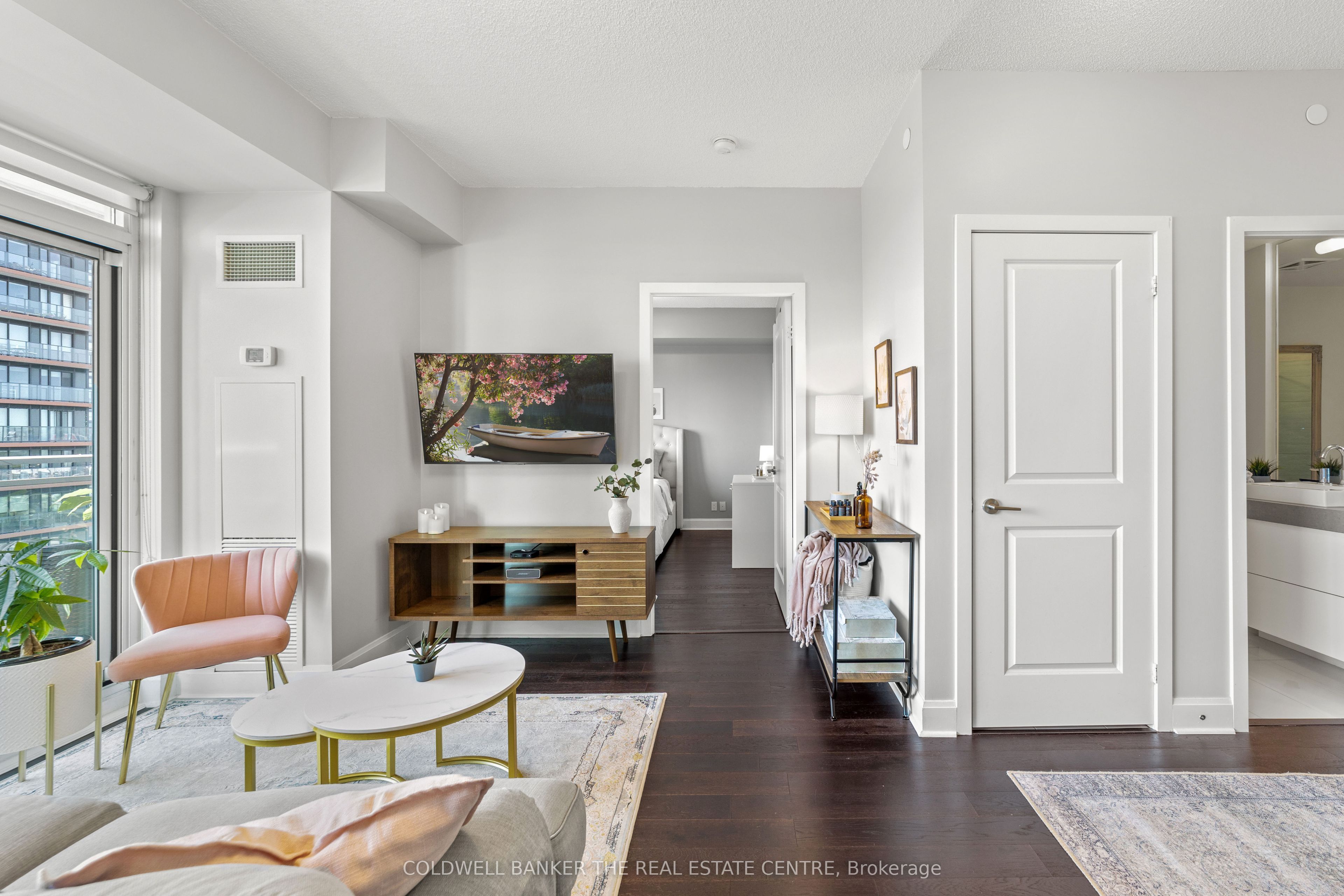 #1611 - 33 Shore Breeze Drive Property Photo 22