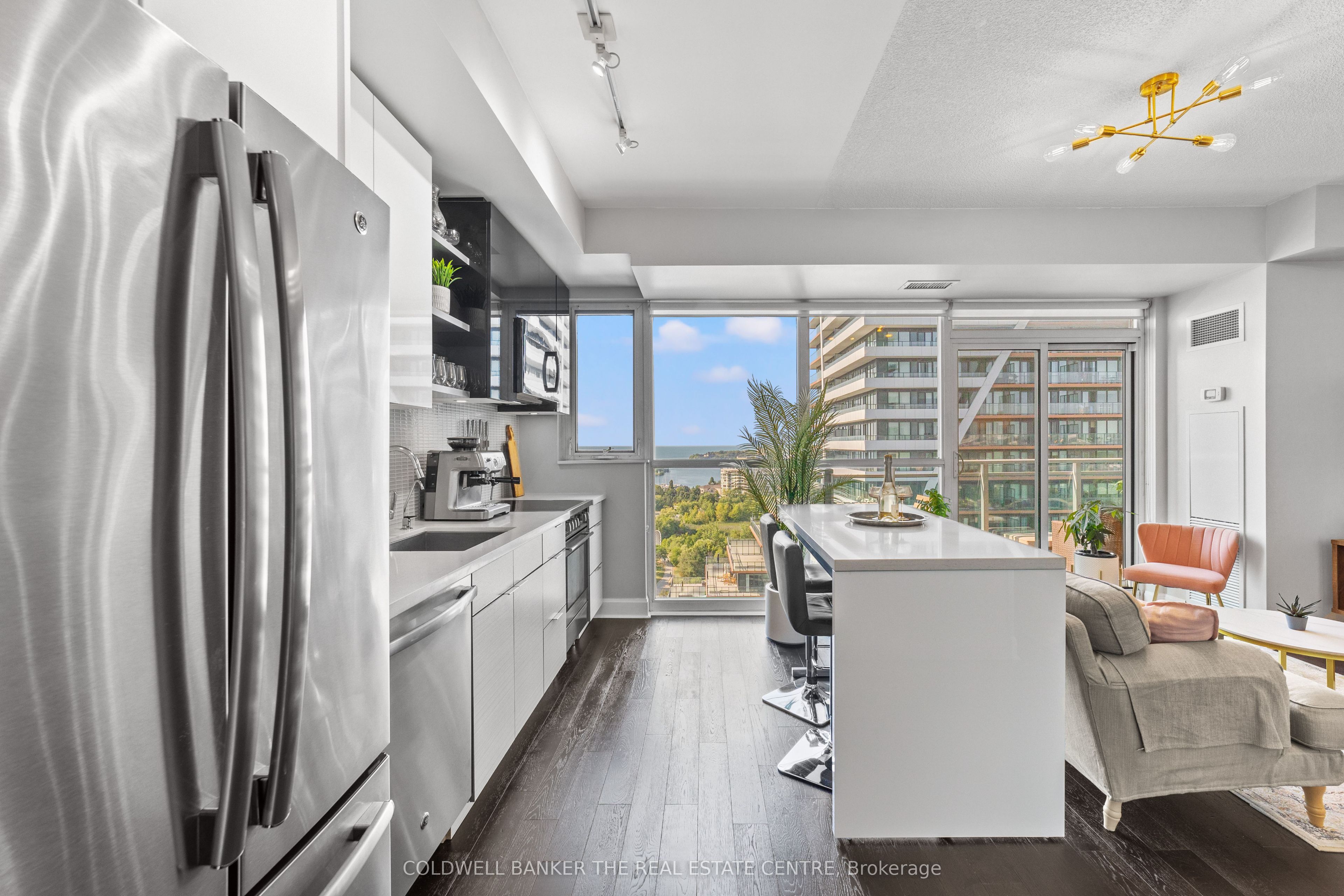 #1611 - 33 Shore Breeze Drive Property Photo 27