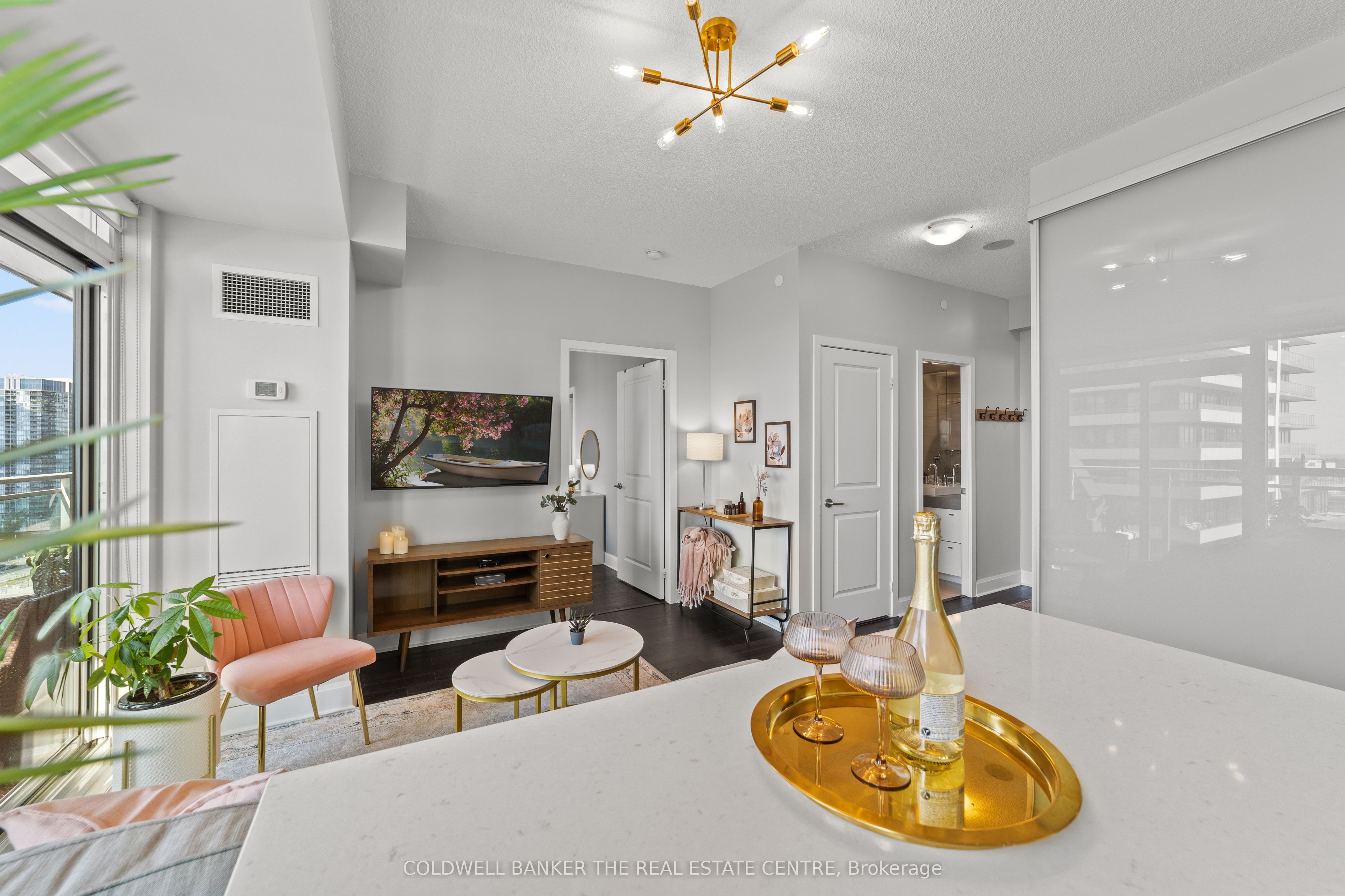 #1611 - 33 Shore Breeze Drive Property Photo 38