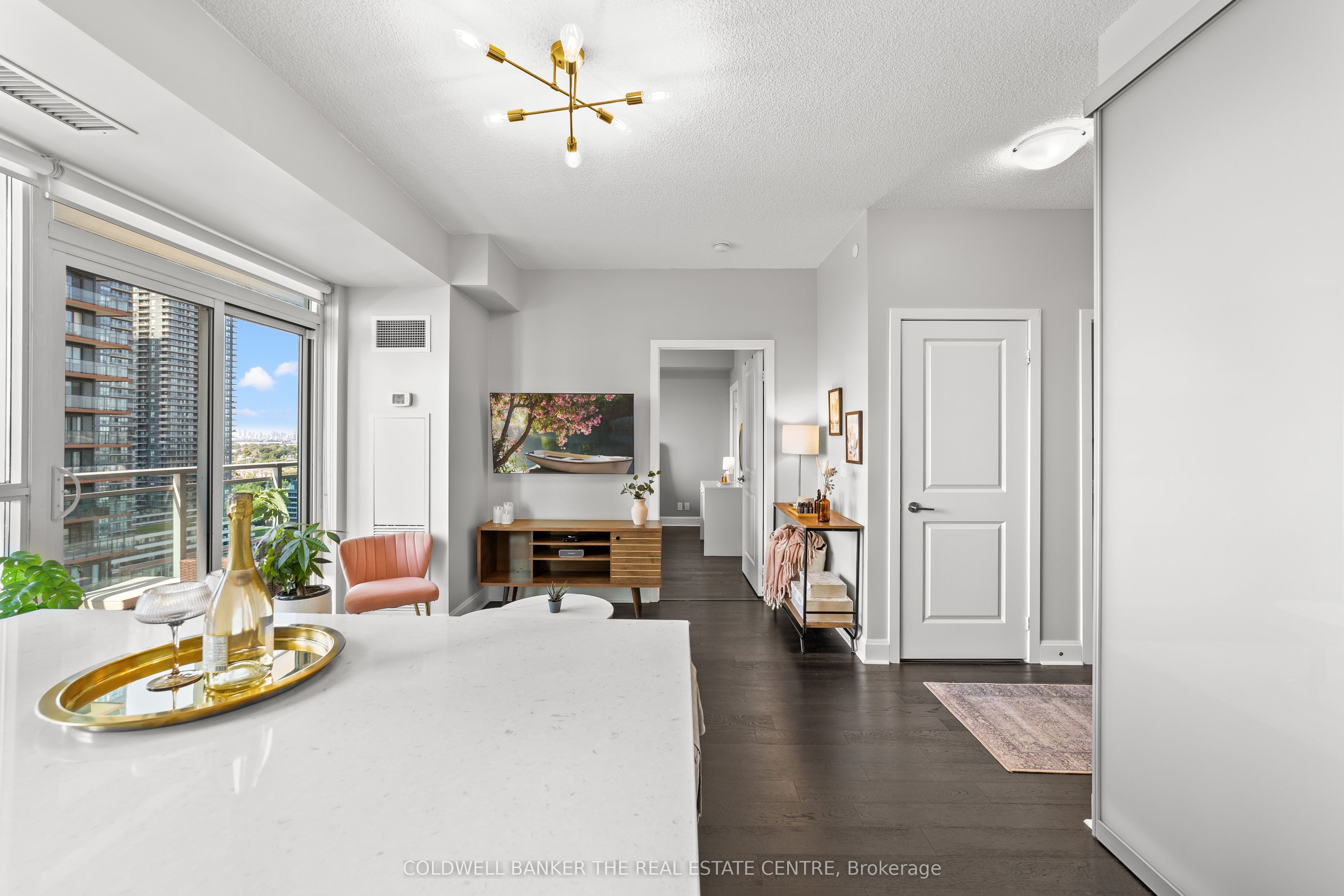#1611 - 33 Shore Breeze Drive Property Photo 39