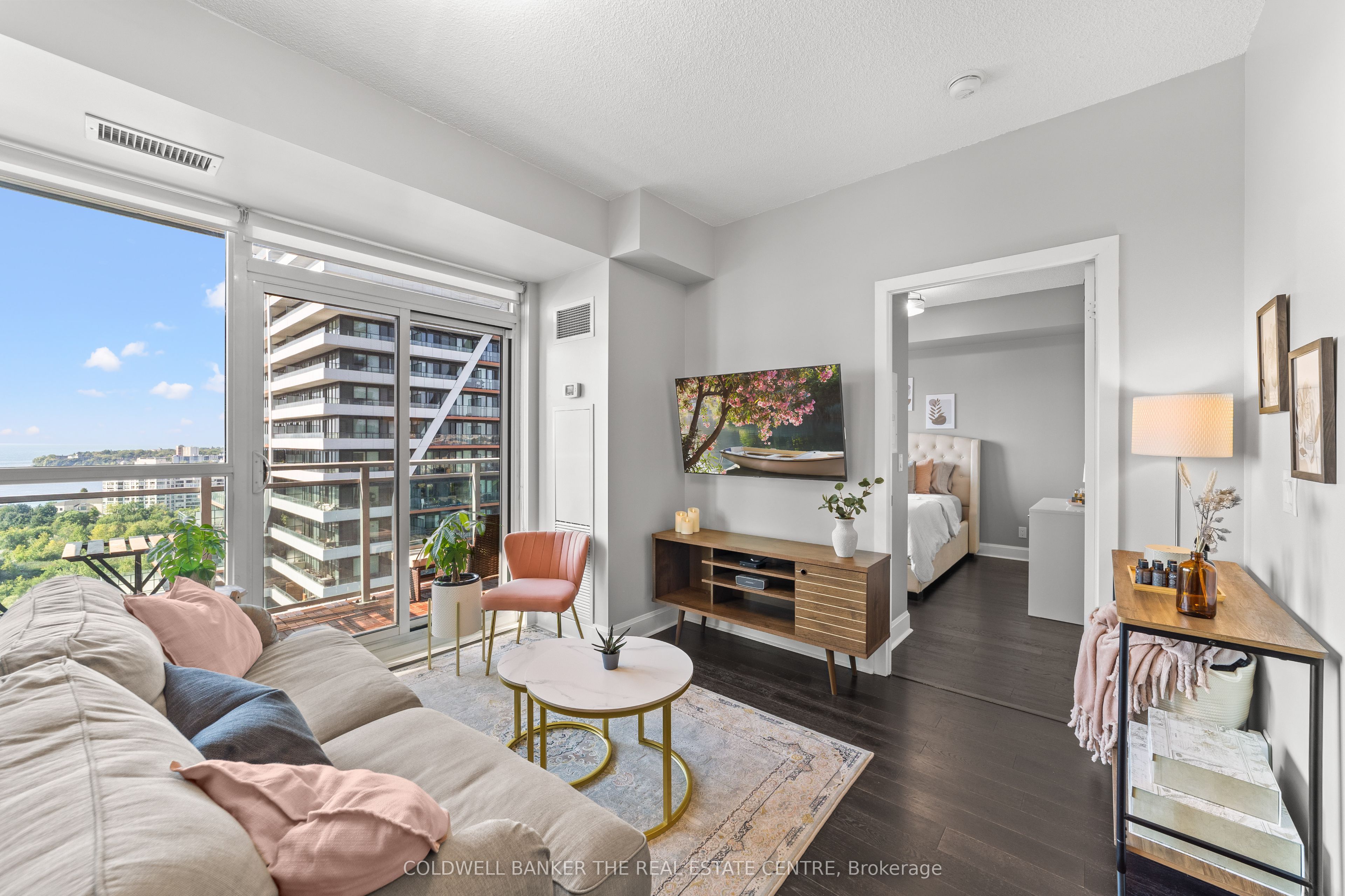 #1611 - 33 Shore Breeze Drive Property Photo 40