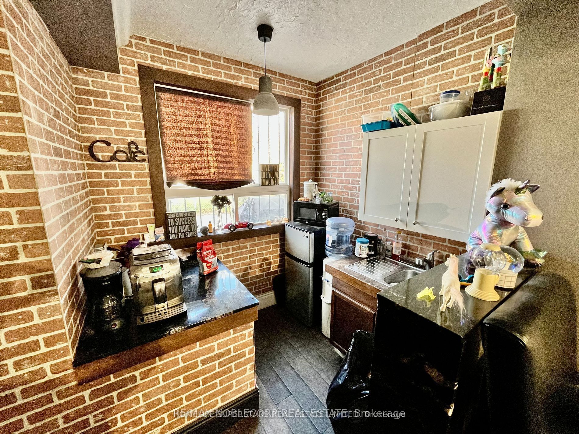734 Wilson Avenue Property Photo 9
