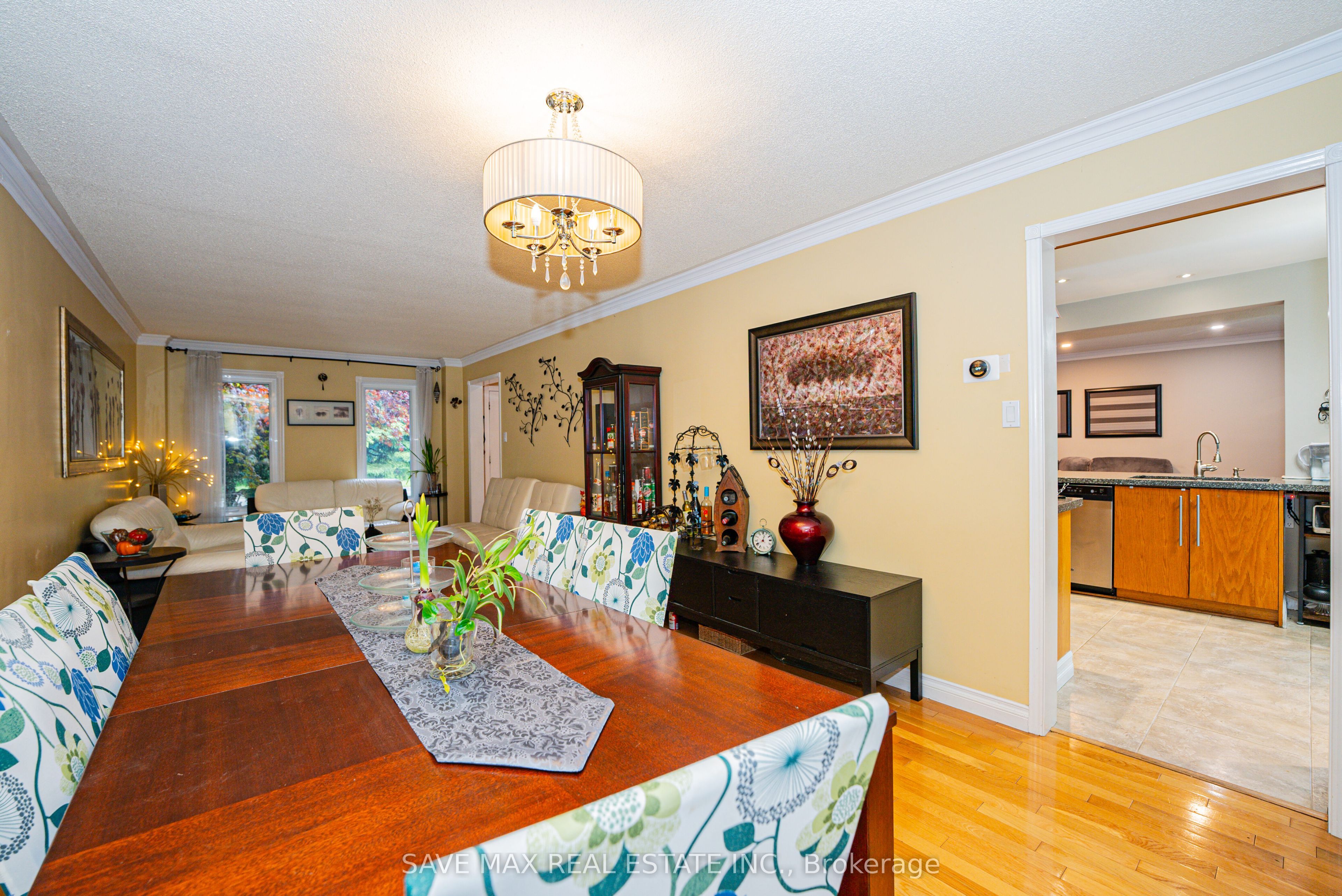 62 Laurelcrest Street Property Photo 6