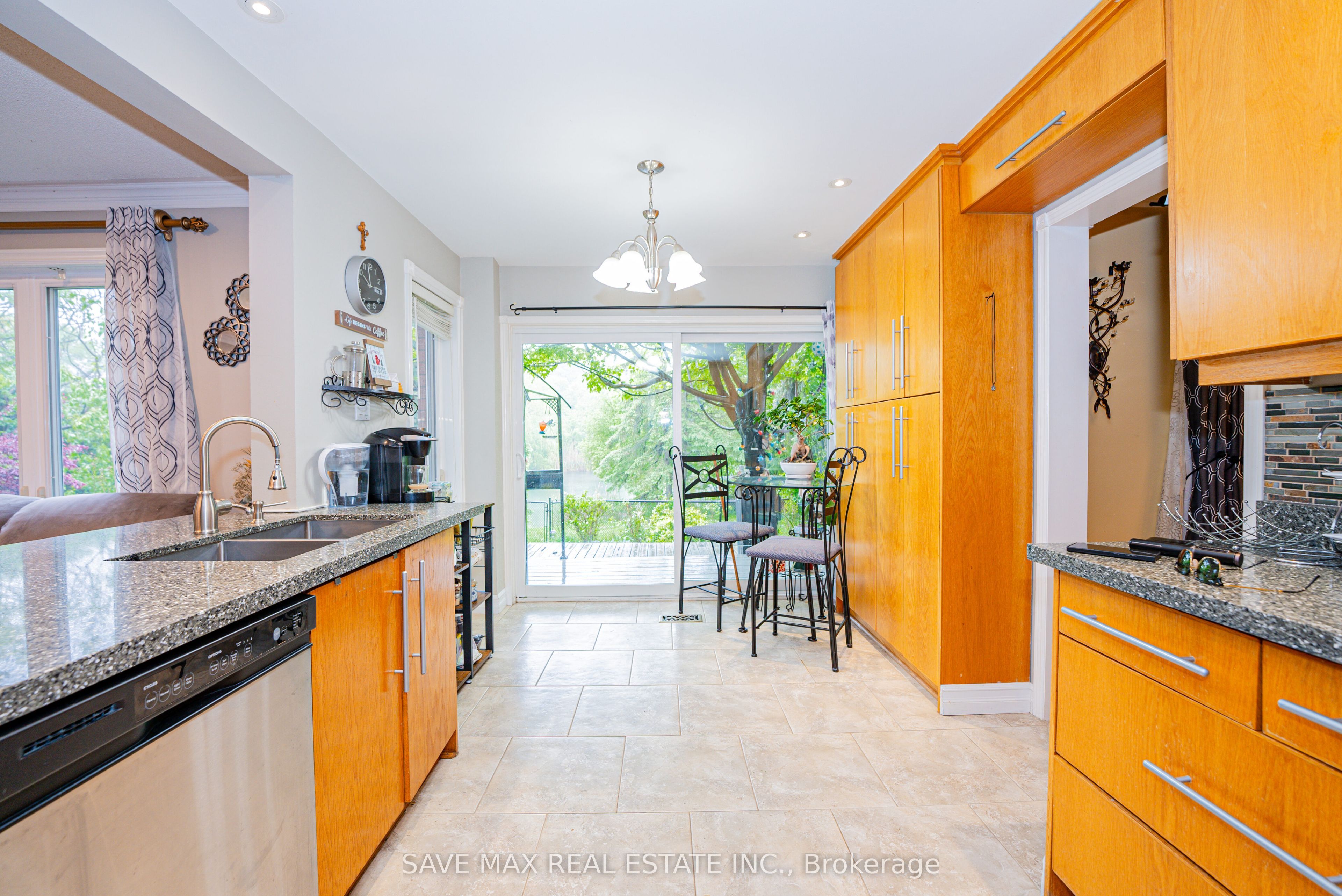 62 Laurelcrest Street Property Photo 14