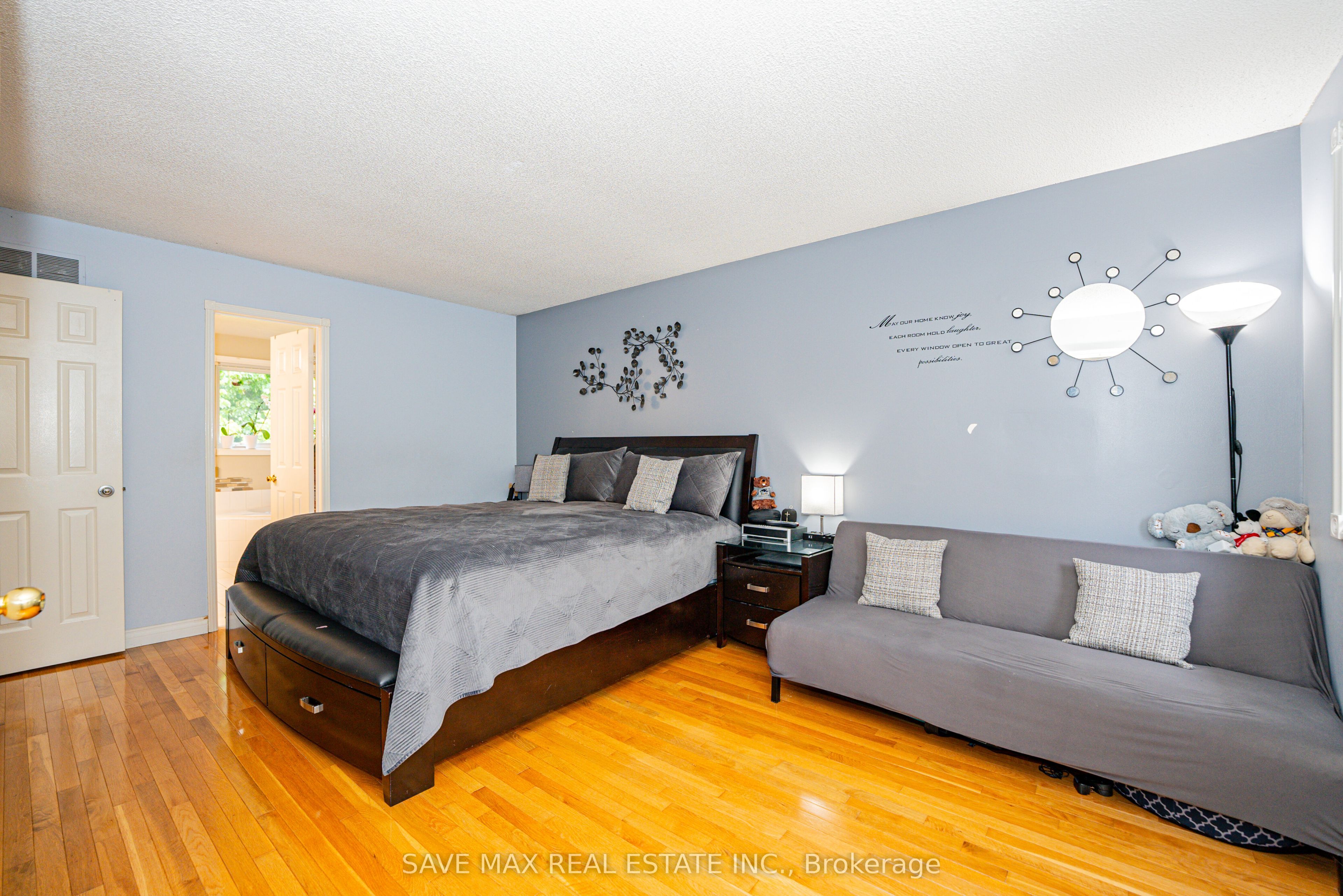 62 Laurelcrest Street Property Photo 20