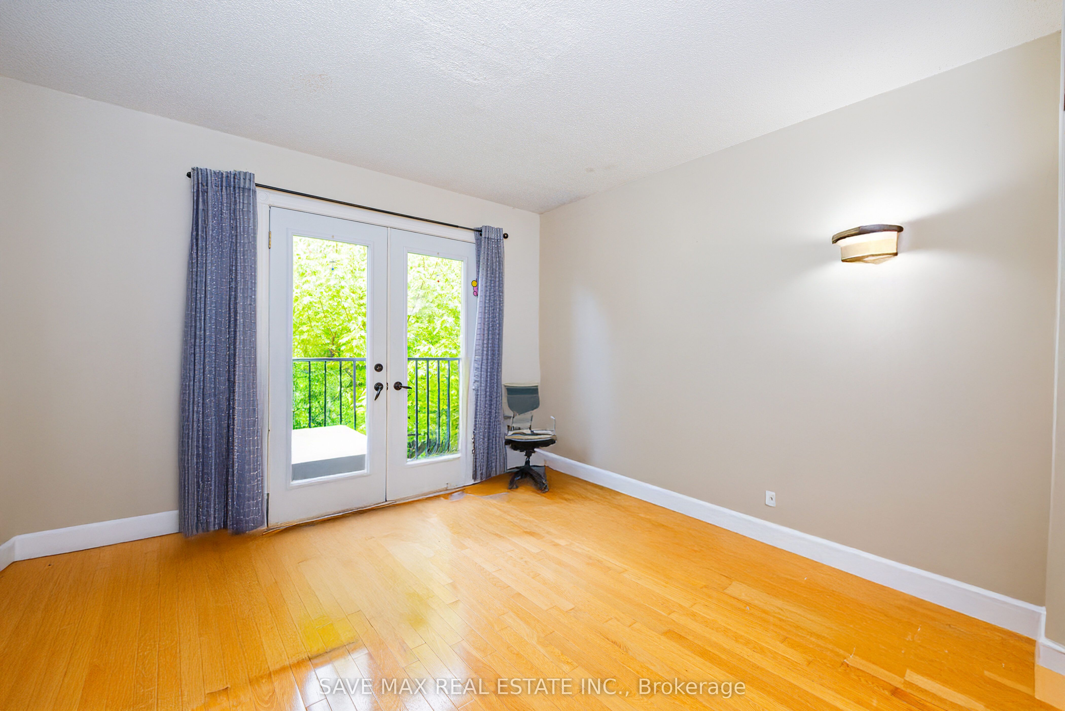 62 Laurelcrest Street Property Photo 27