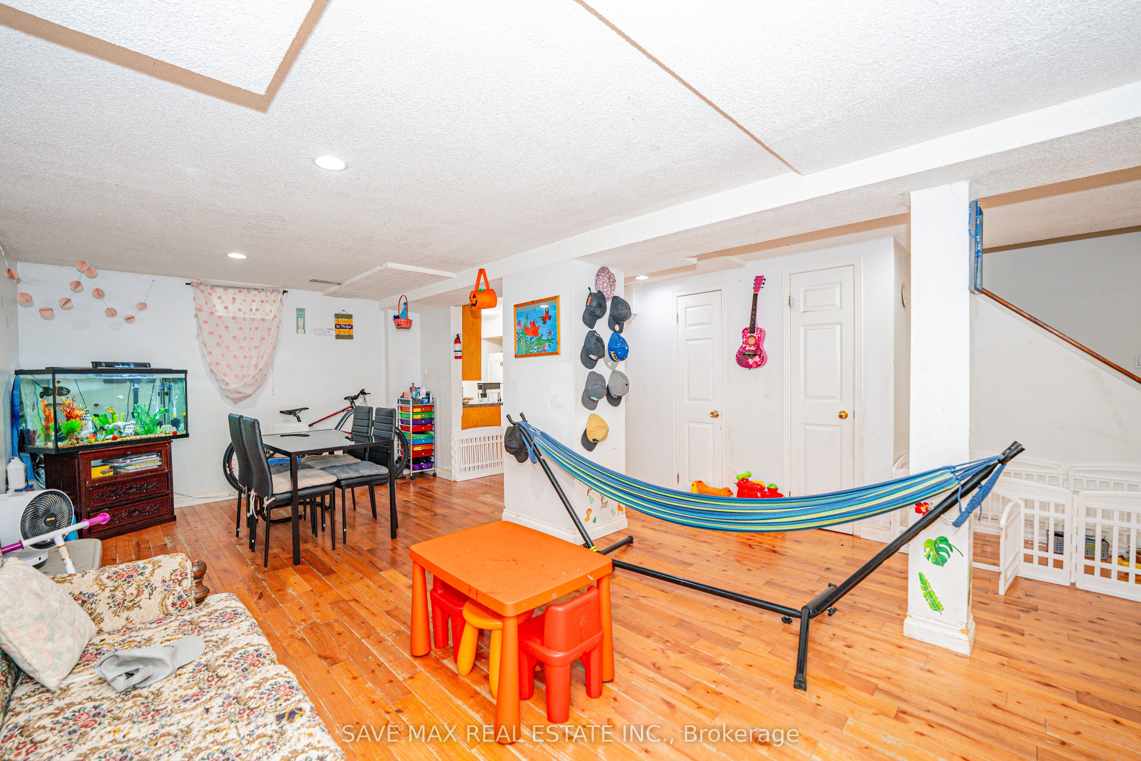 62 Laurelcrest Street Property Photo 32
