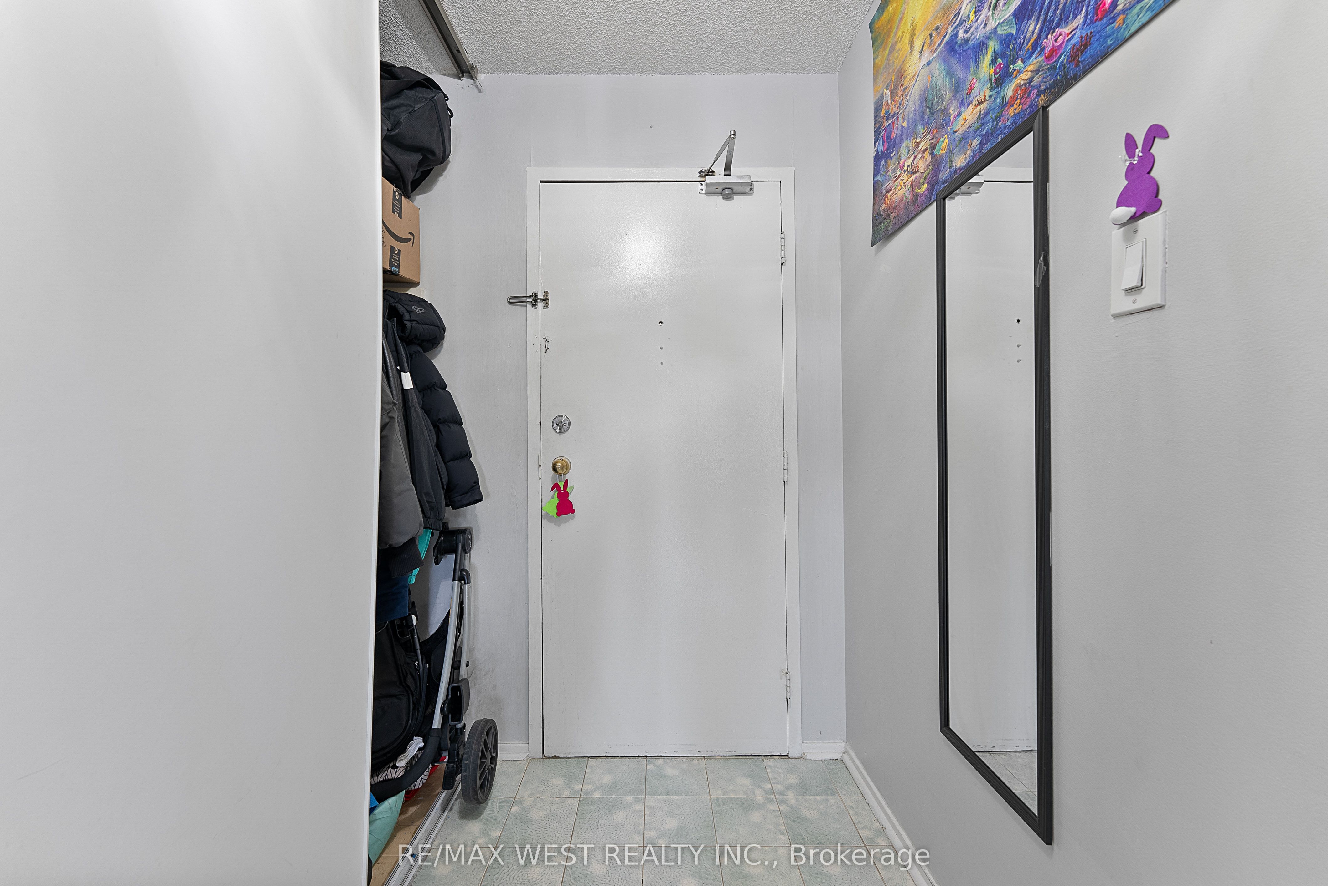 #207 - 238 Albion Road Property Photo 3