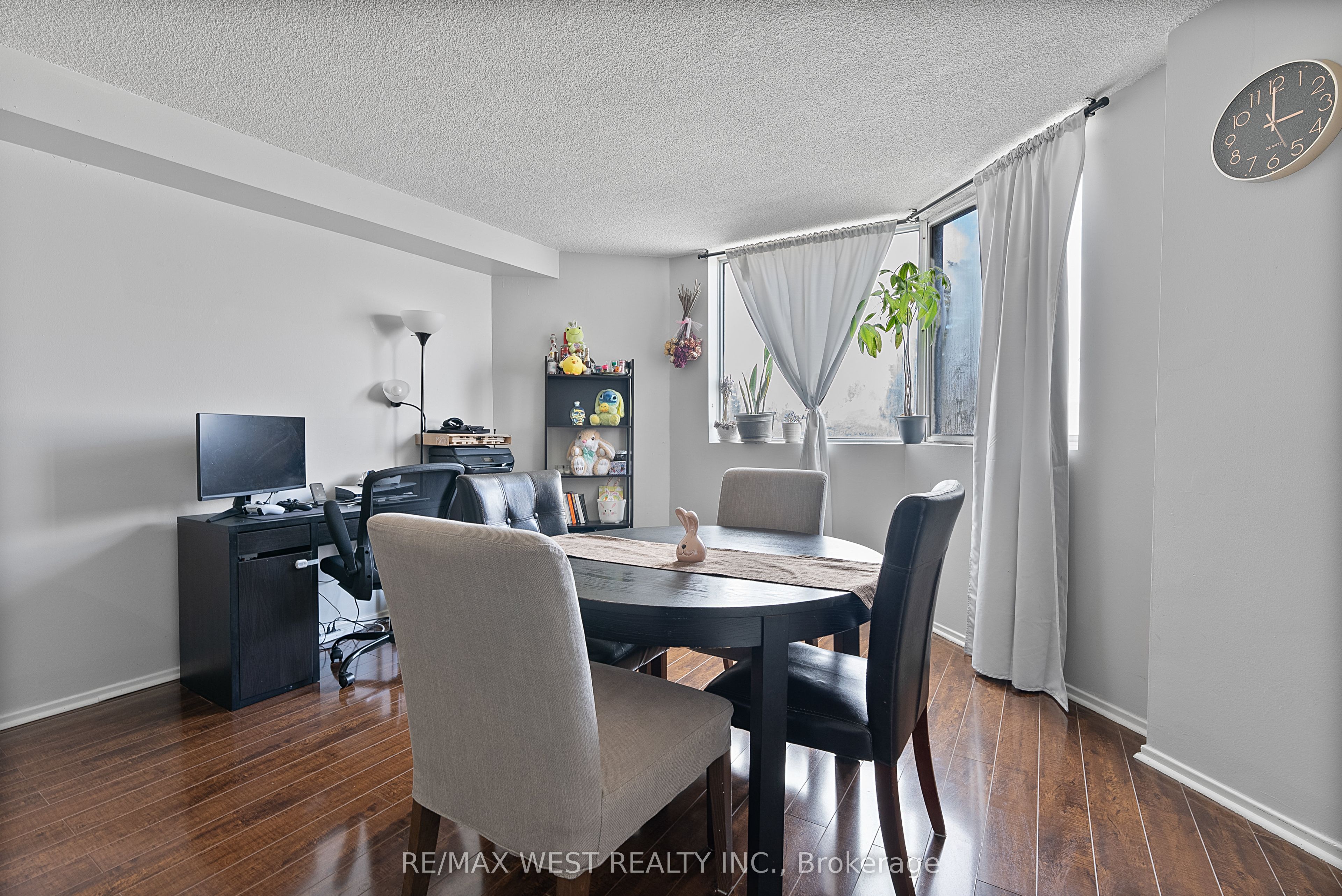 #207 - 238 Albion Road Property Photo 8