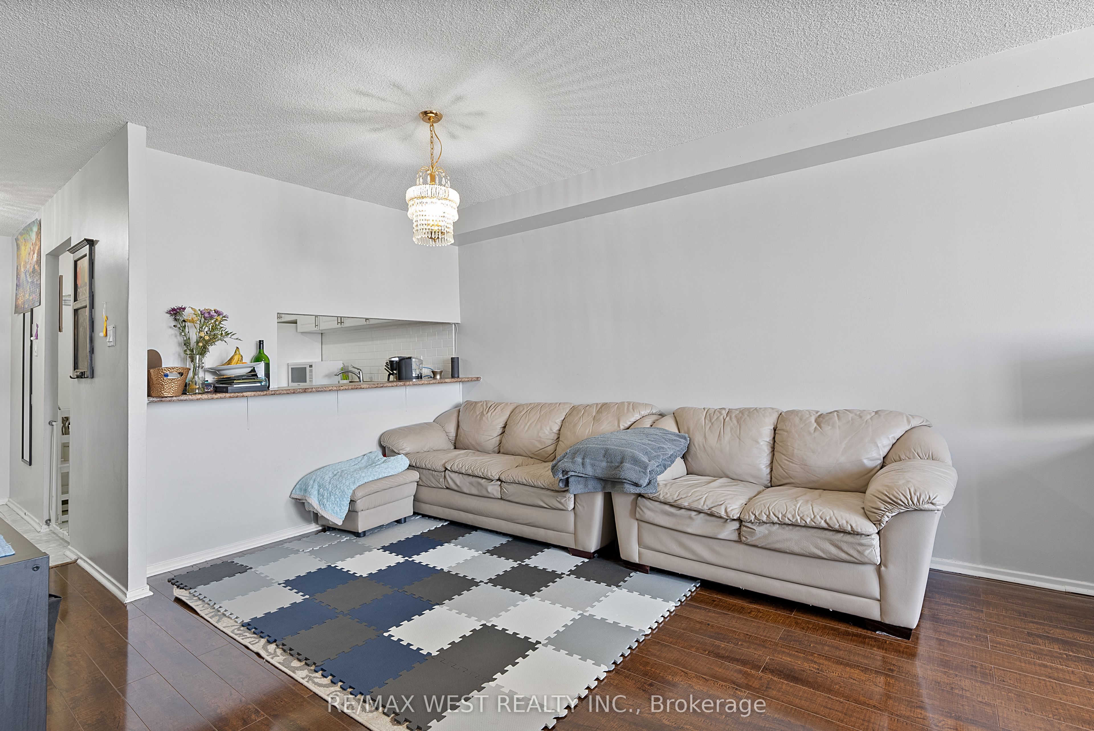 #207 - 238 Albion Road Property Photo 9