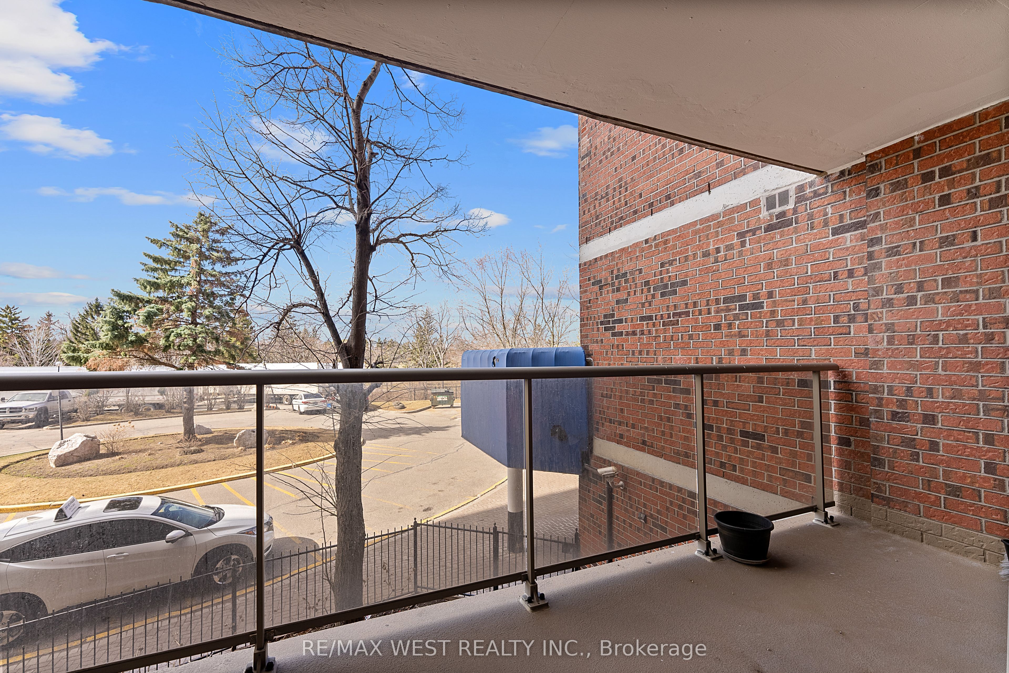 #207 - 238 Albion Road Property Photo 27