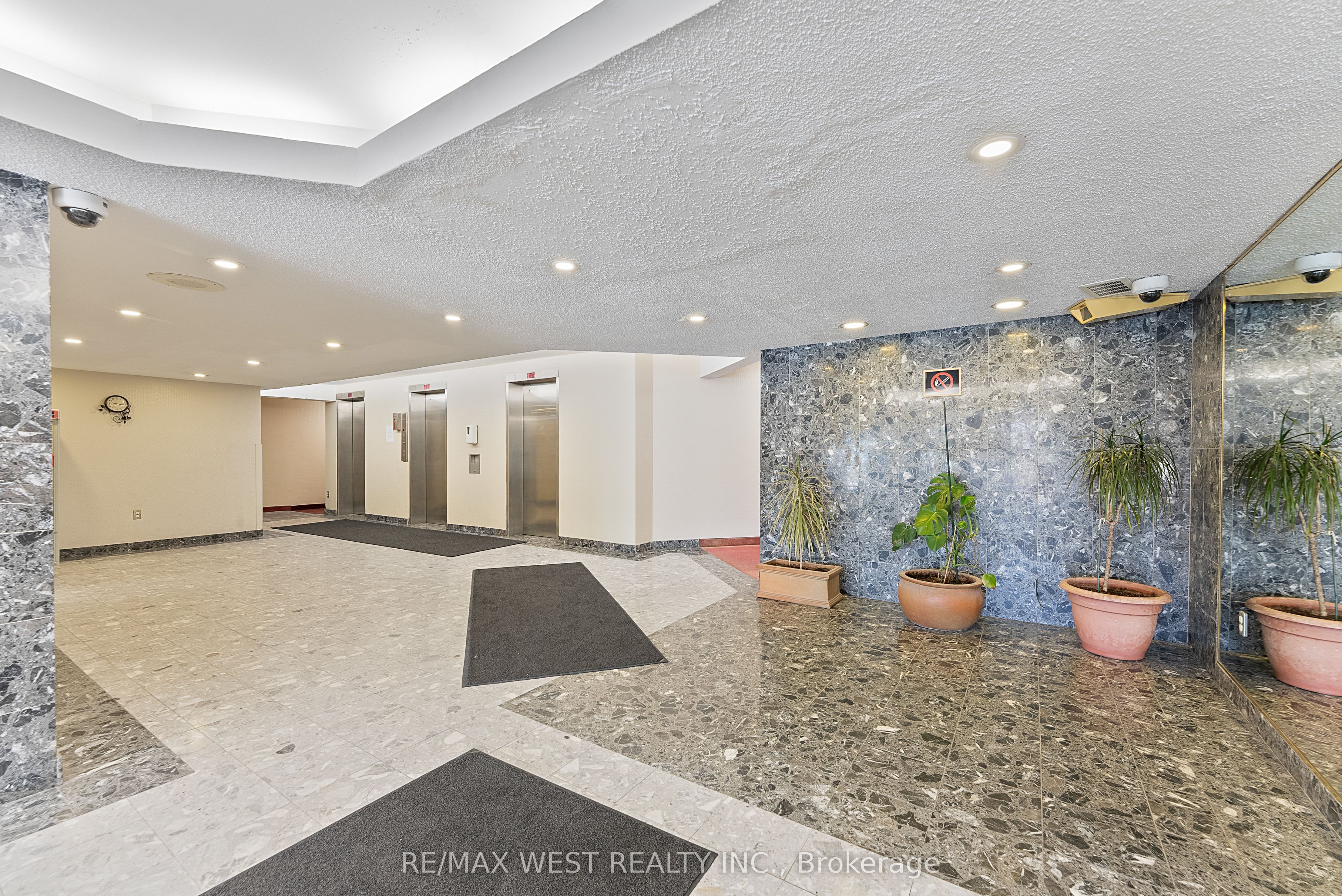 #207 - 238 Albion Road Property Photo 31