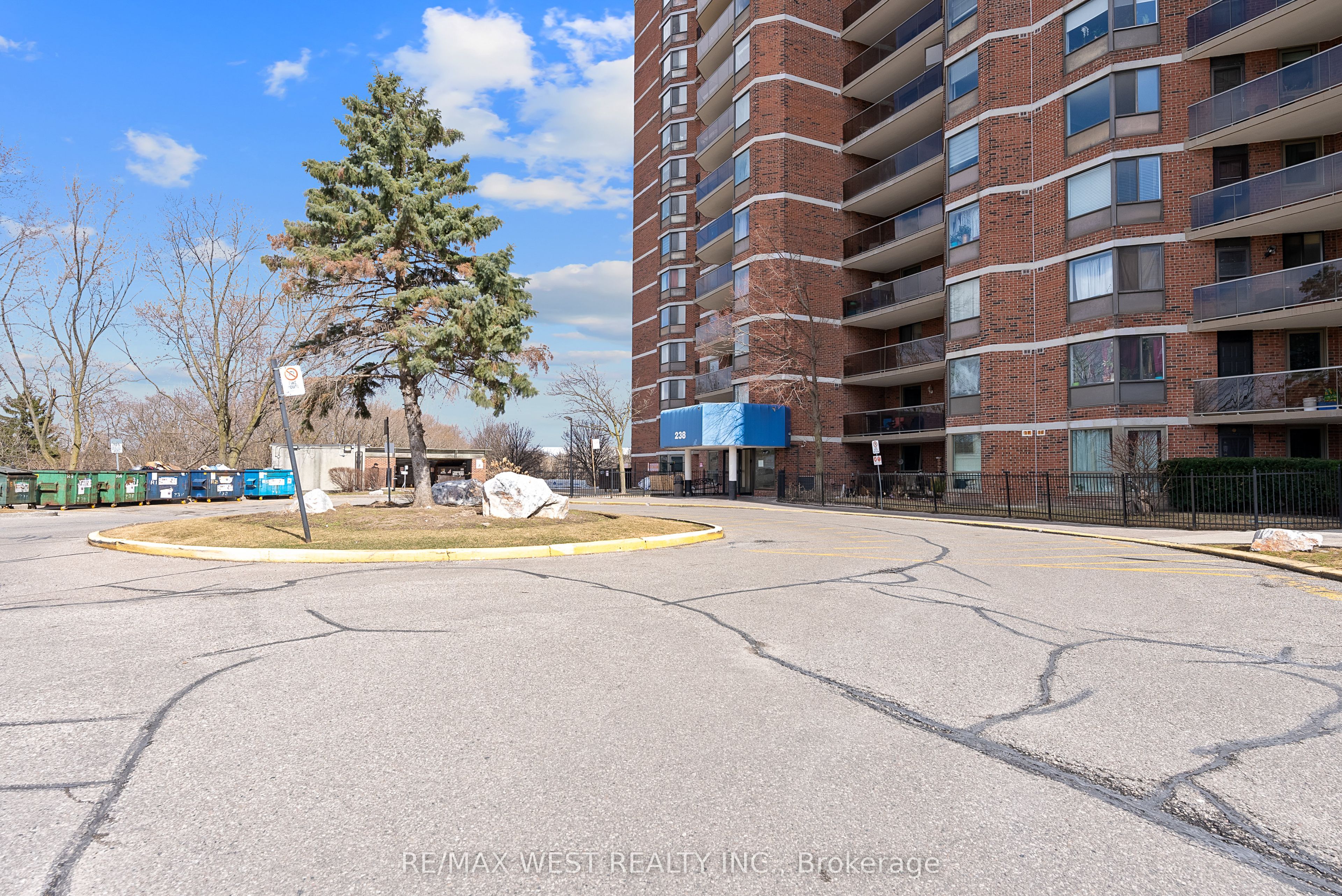 #207 - 238 Albion Road Property Photo 35