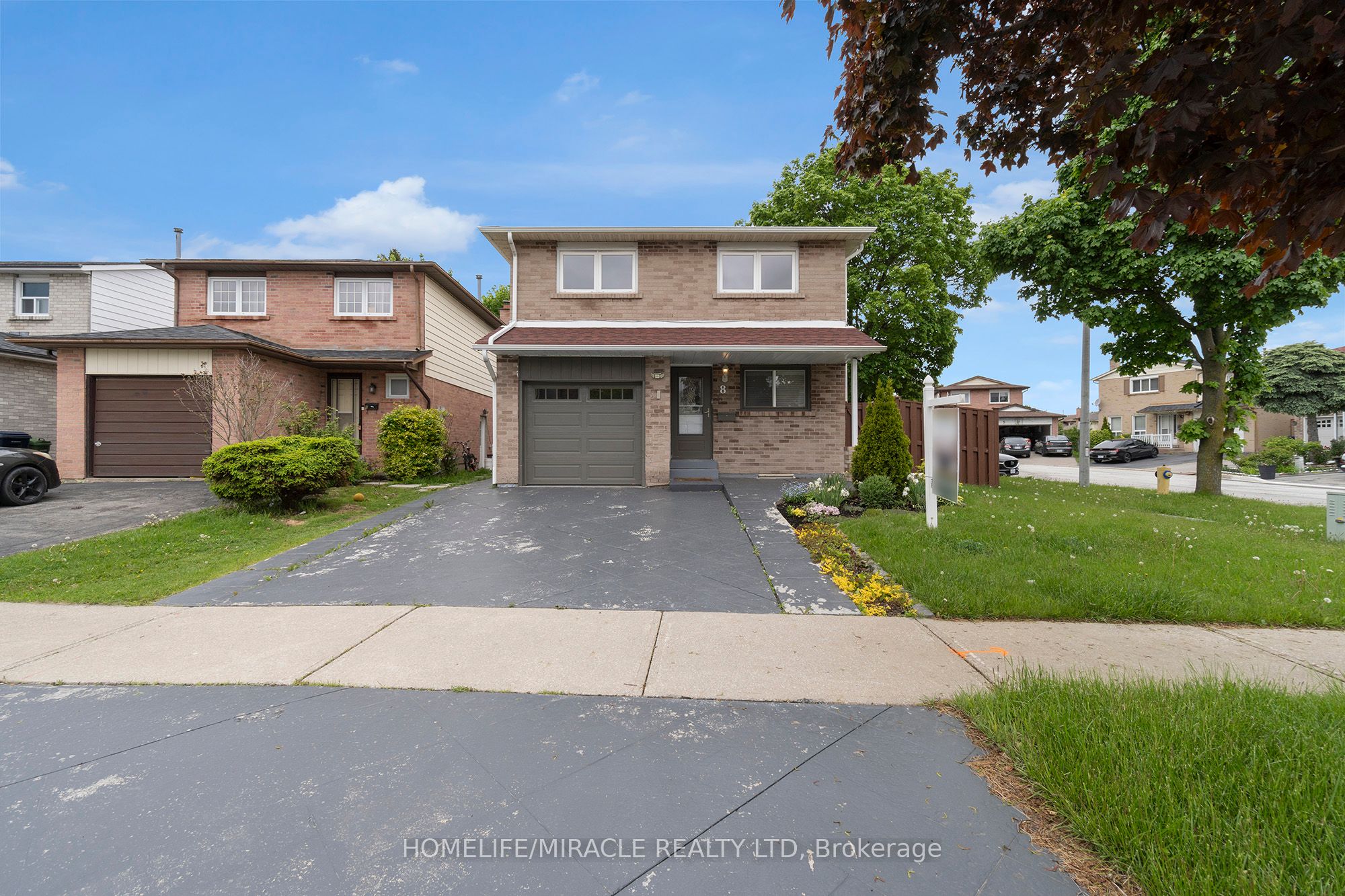 8 Franca Crescent Property Photo 1