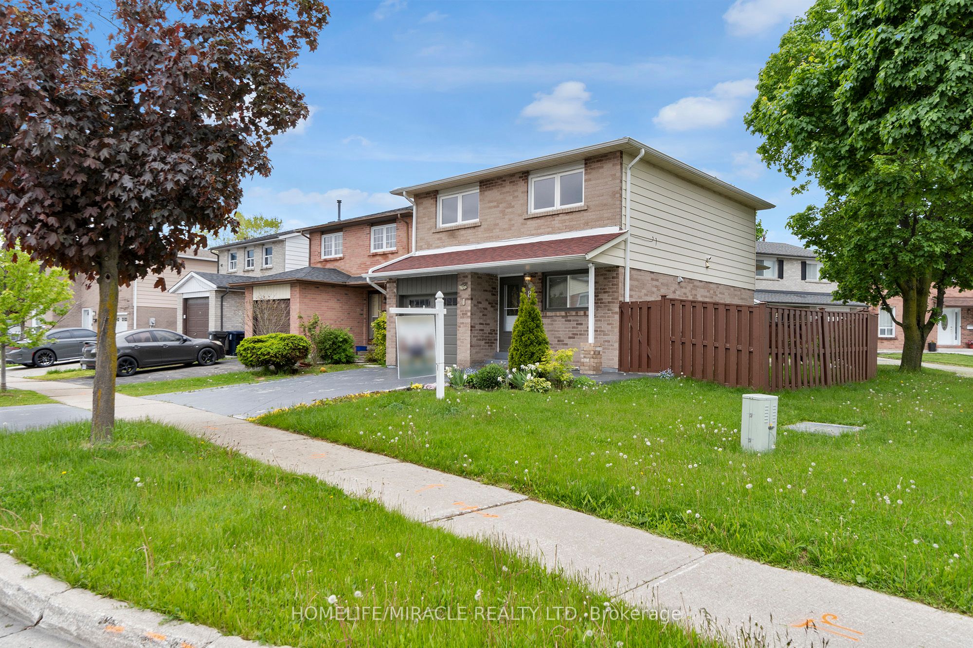 8 Franca Crescent Property Photo 2
