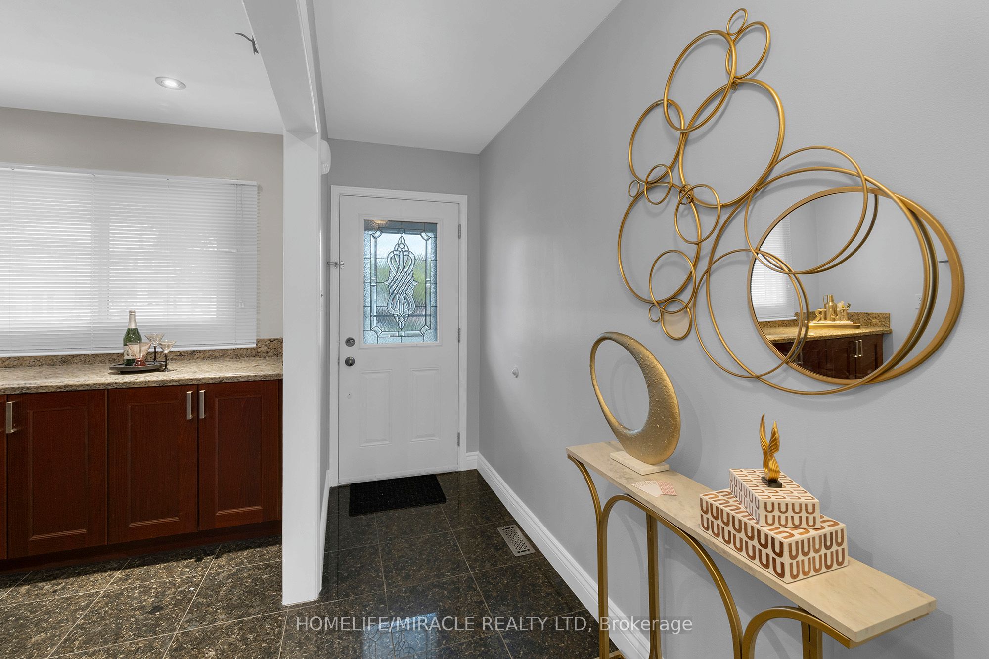 8 Franca Crescent Property Photo 7