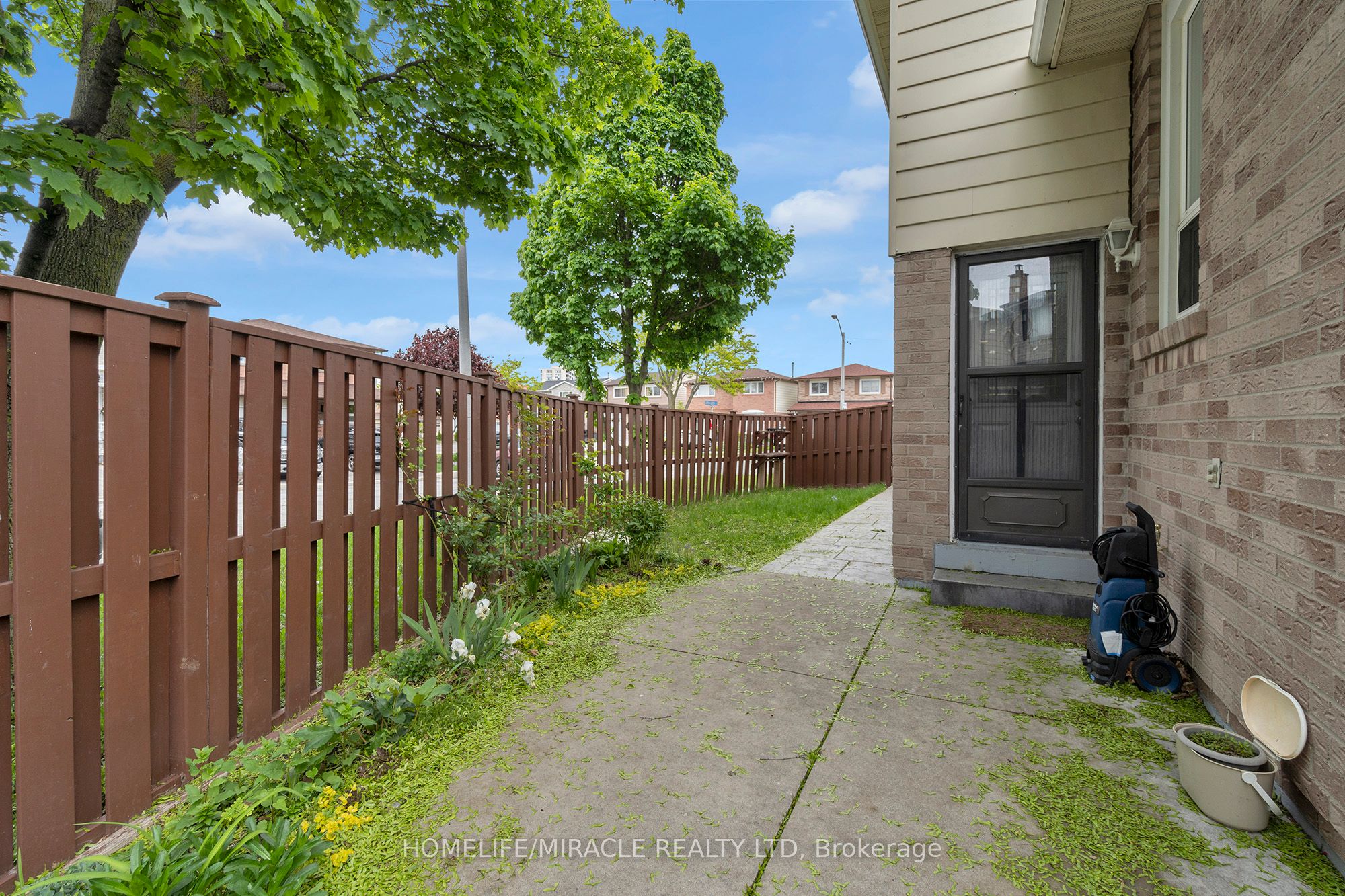 8 Franca Crescent Property Photo 46
