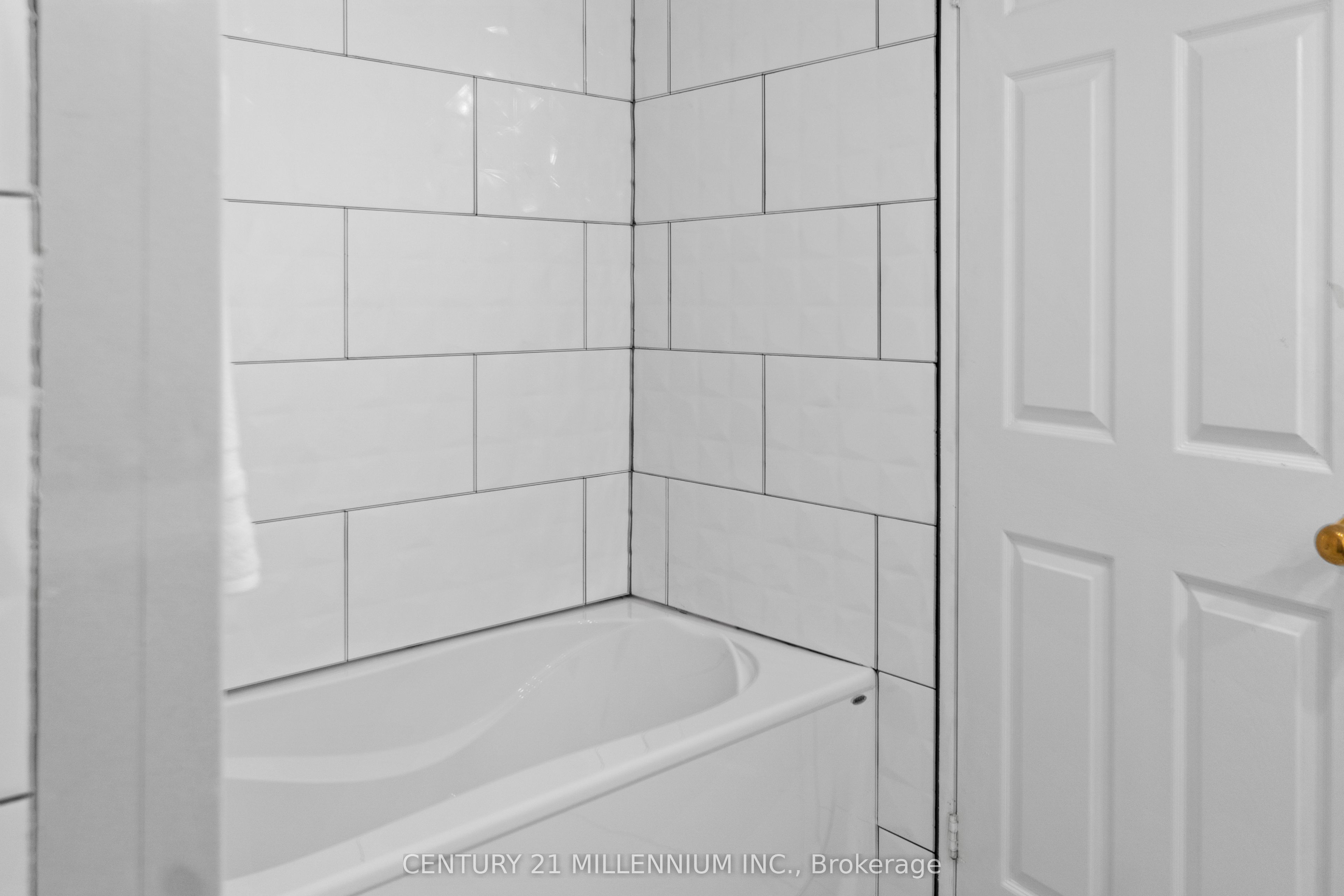 #401 - 5 Lisa Street Property Photo 30