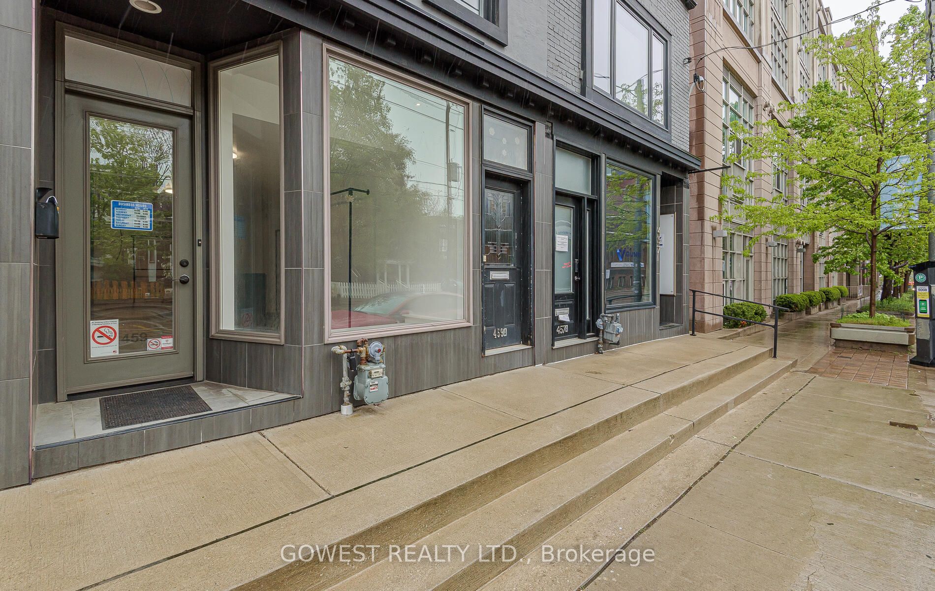 459 Roncesvalles Avenue Property Photo 3
