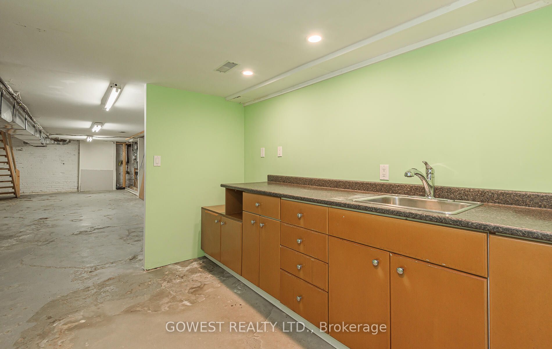 459 Roncesvalles Avenue Property Photo 38