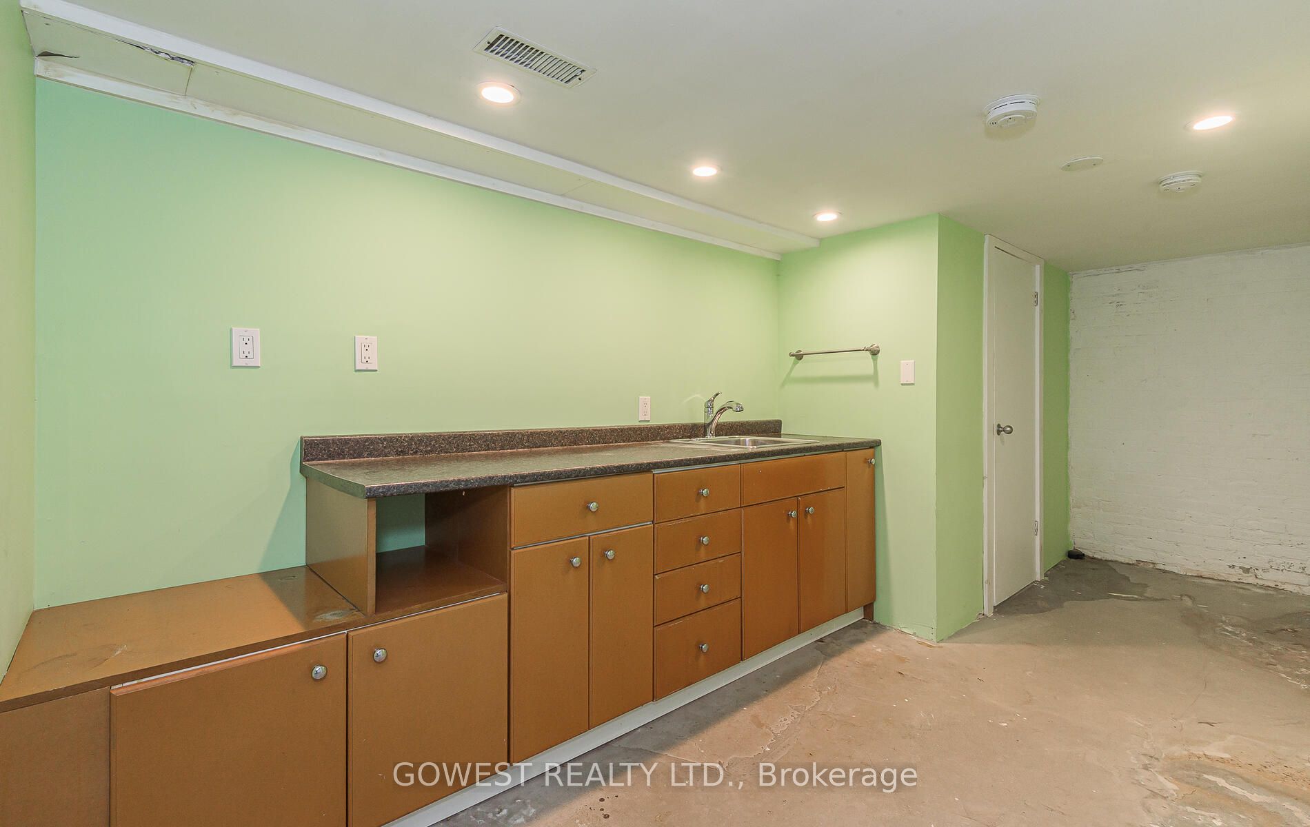 459 Roncesvalles Avenue Property Photo 39