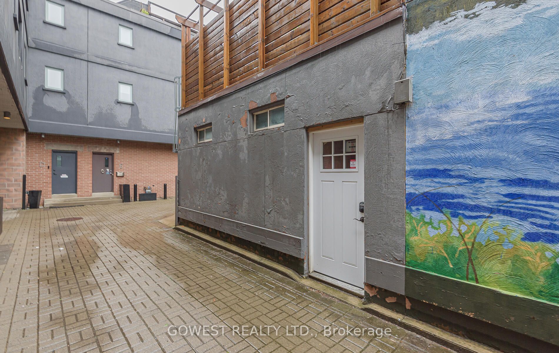 459 Roncesvalles Avenue Property Photo 44
