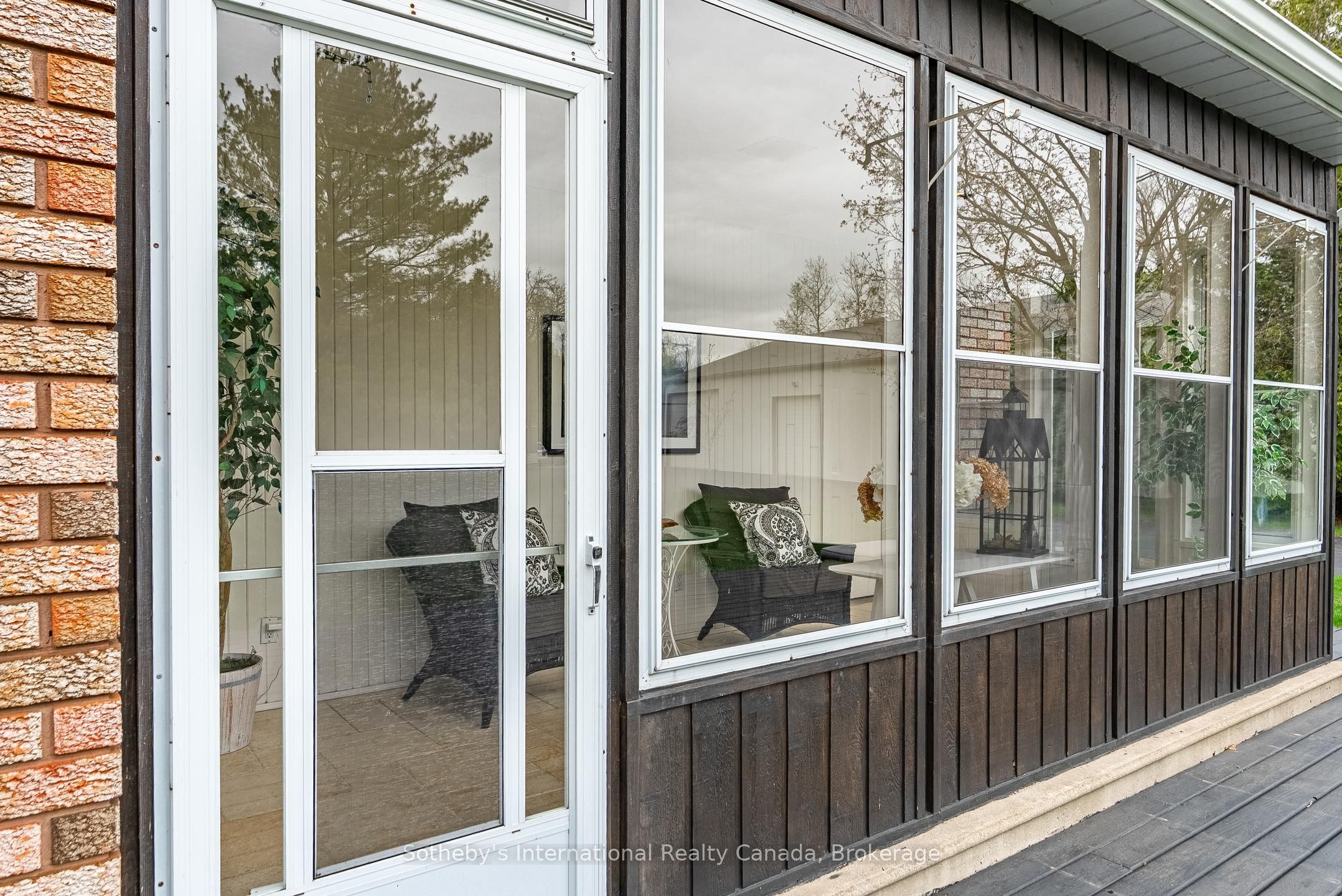 14301 Sixth Line Property Photo 8