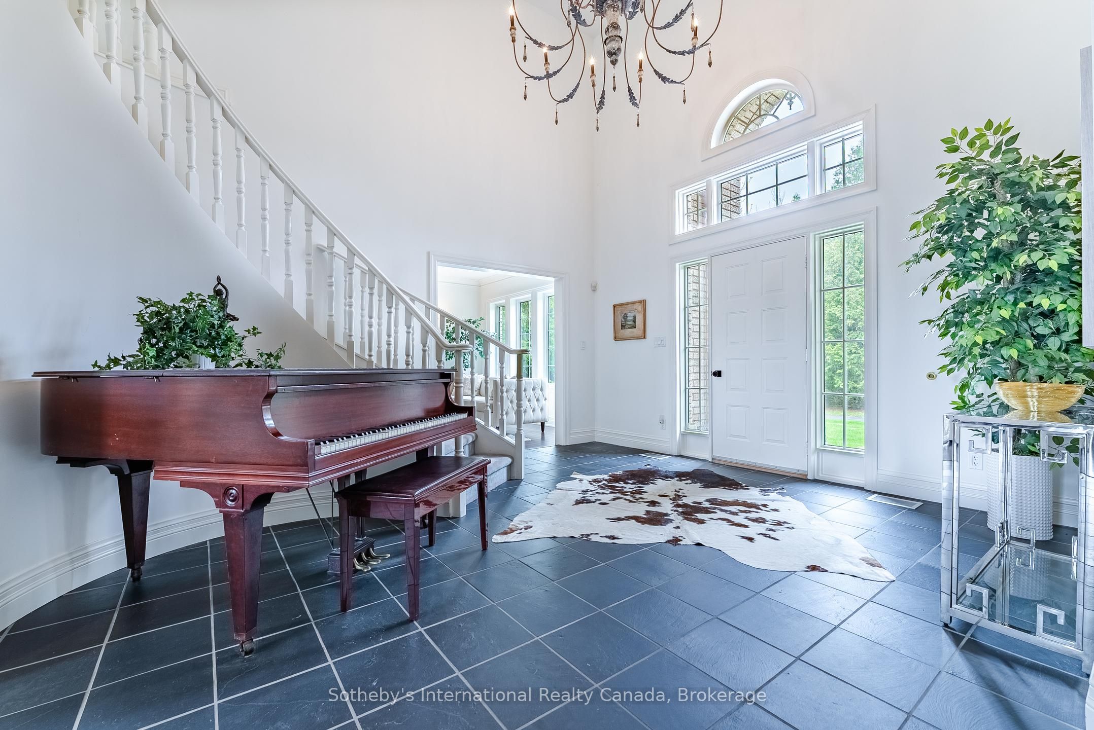 14301 Sixth Line Property Photo 9