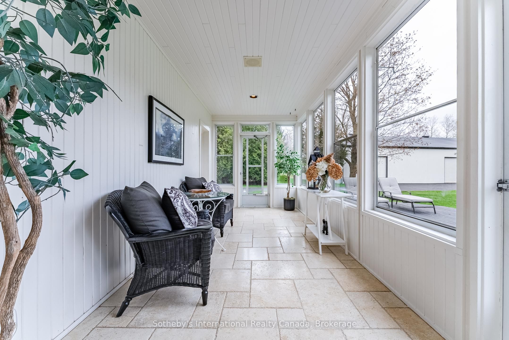14301 Sixth Line Property Photo 23
