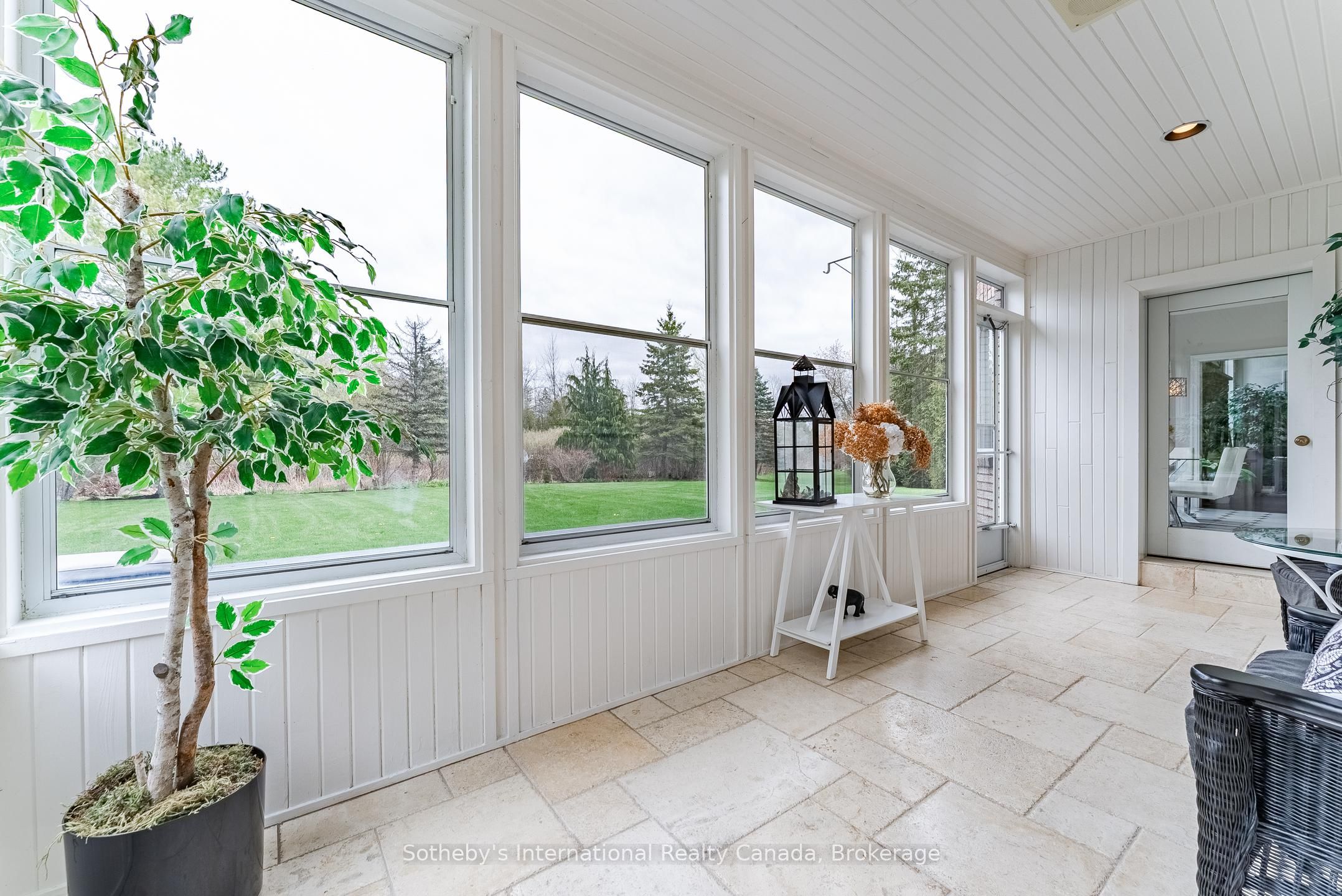 14301 Sixth Line Property Photo 24