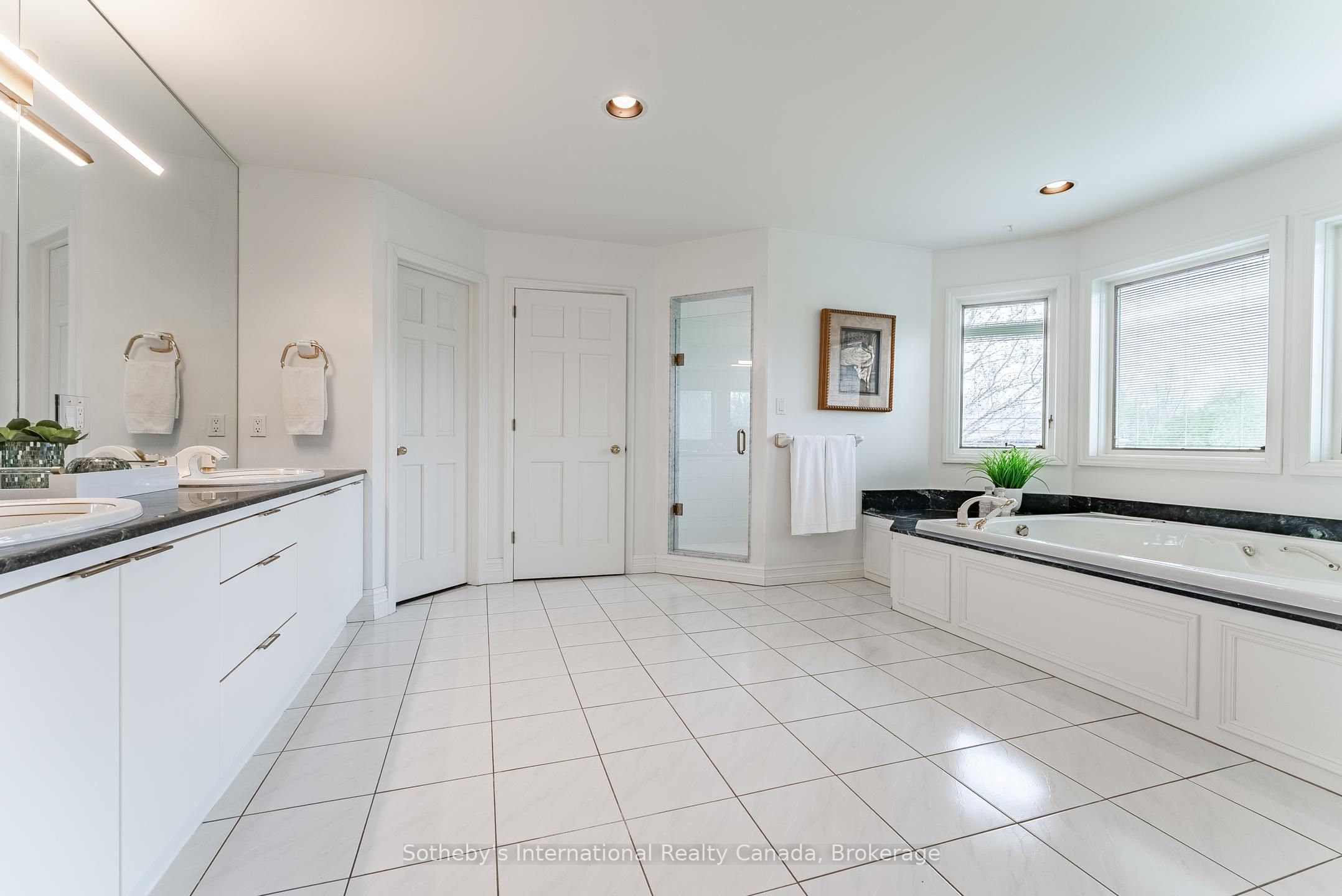 14301 Sixth Line Property Photo 31